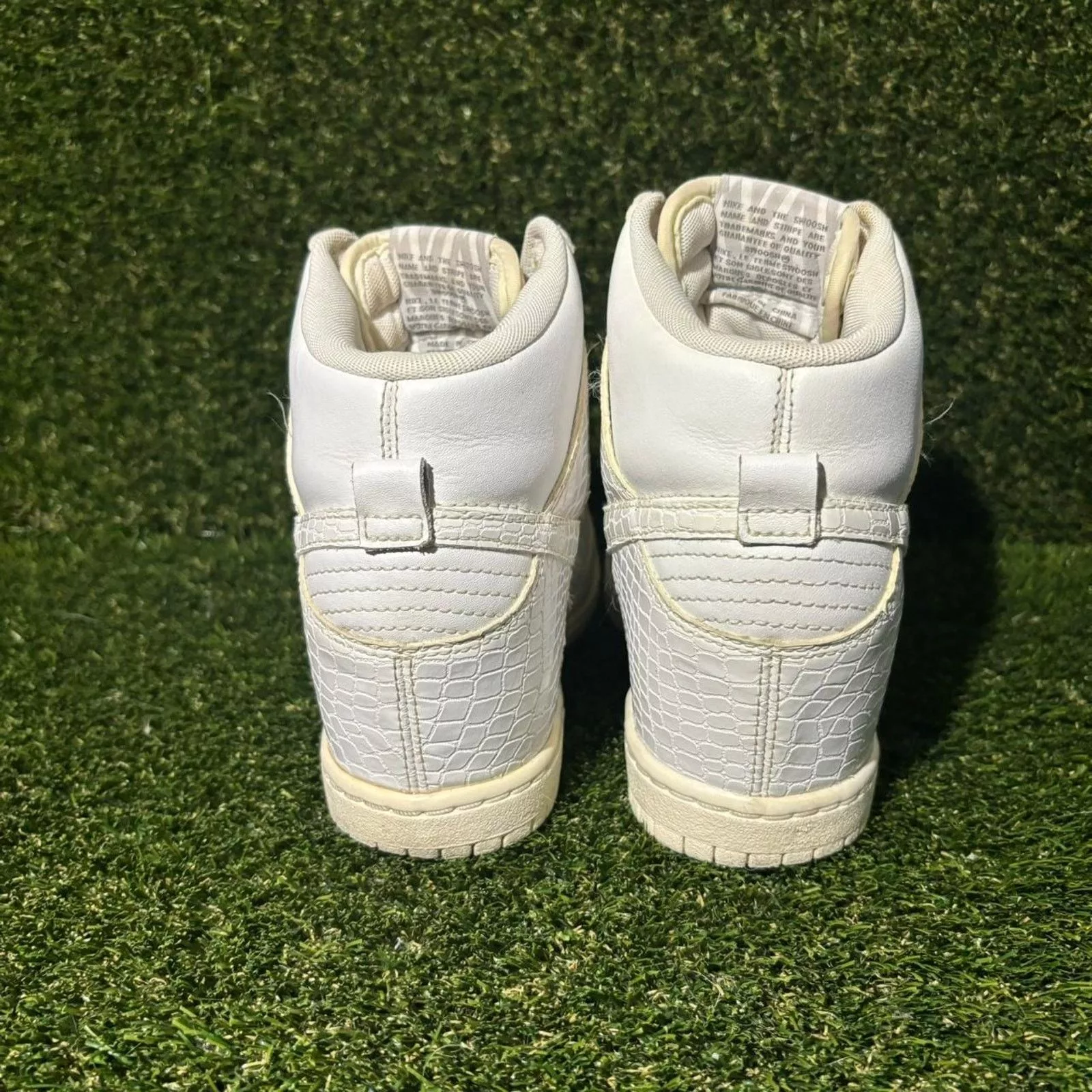 Nike Low Top Sneakers Size 7 - Nike Dunk High White