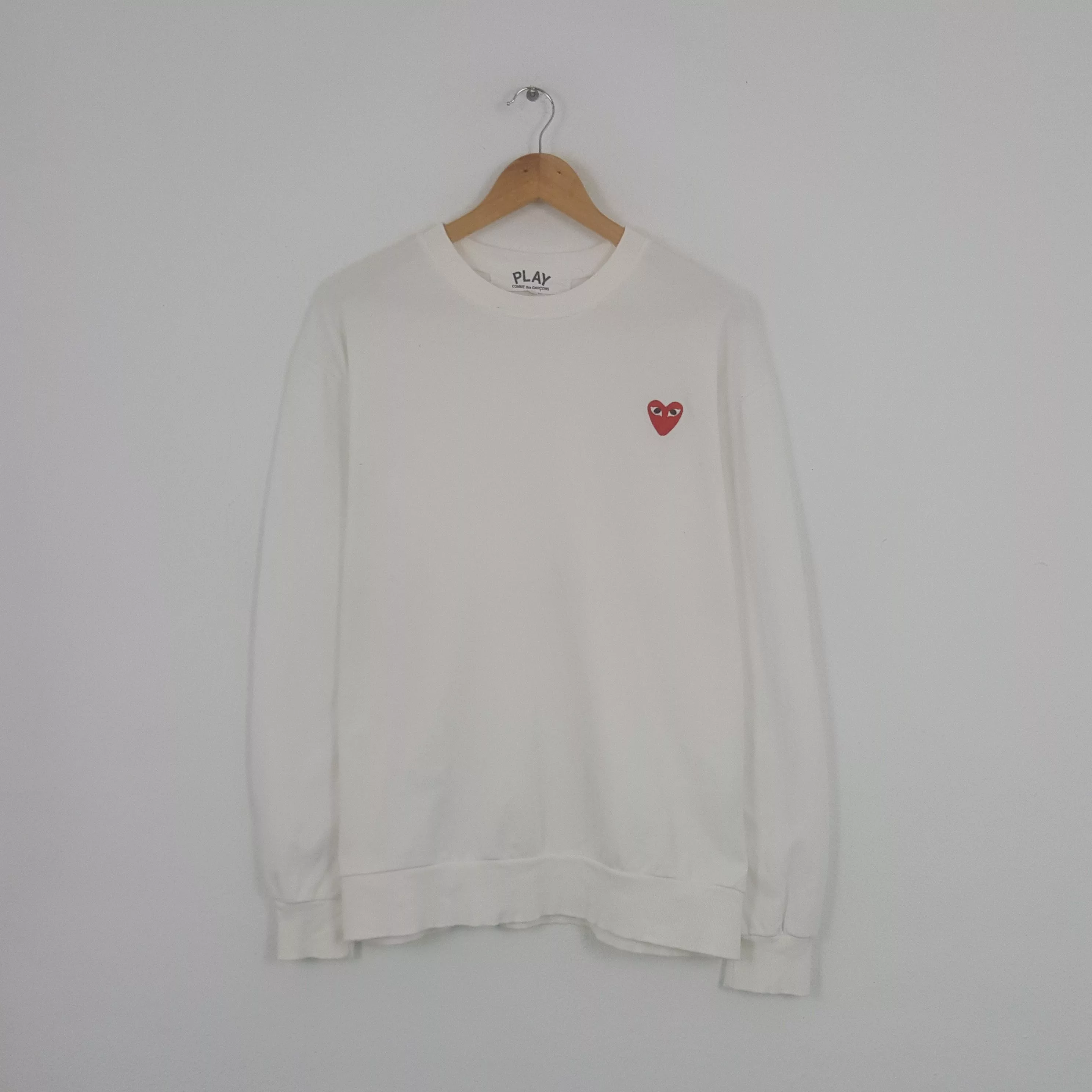 Comme des Garcons PLAY Sweatshirts Hoodies Comme des Garcons PLAY × Japanese Brand × Vintage Vintage Play Comme des Garcons Japanese Designer Sweatshirt White