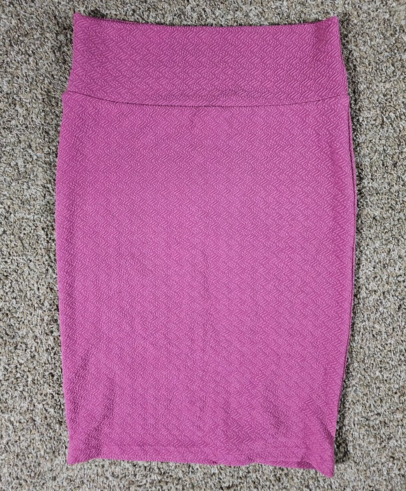 Designer Midi Skirts Designer LuLaRoe Skirt Medium Pink Knee Length Pull On Pencil Stretch