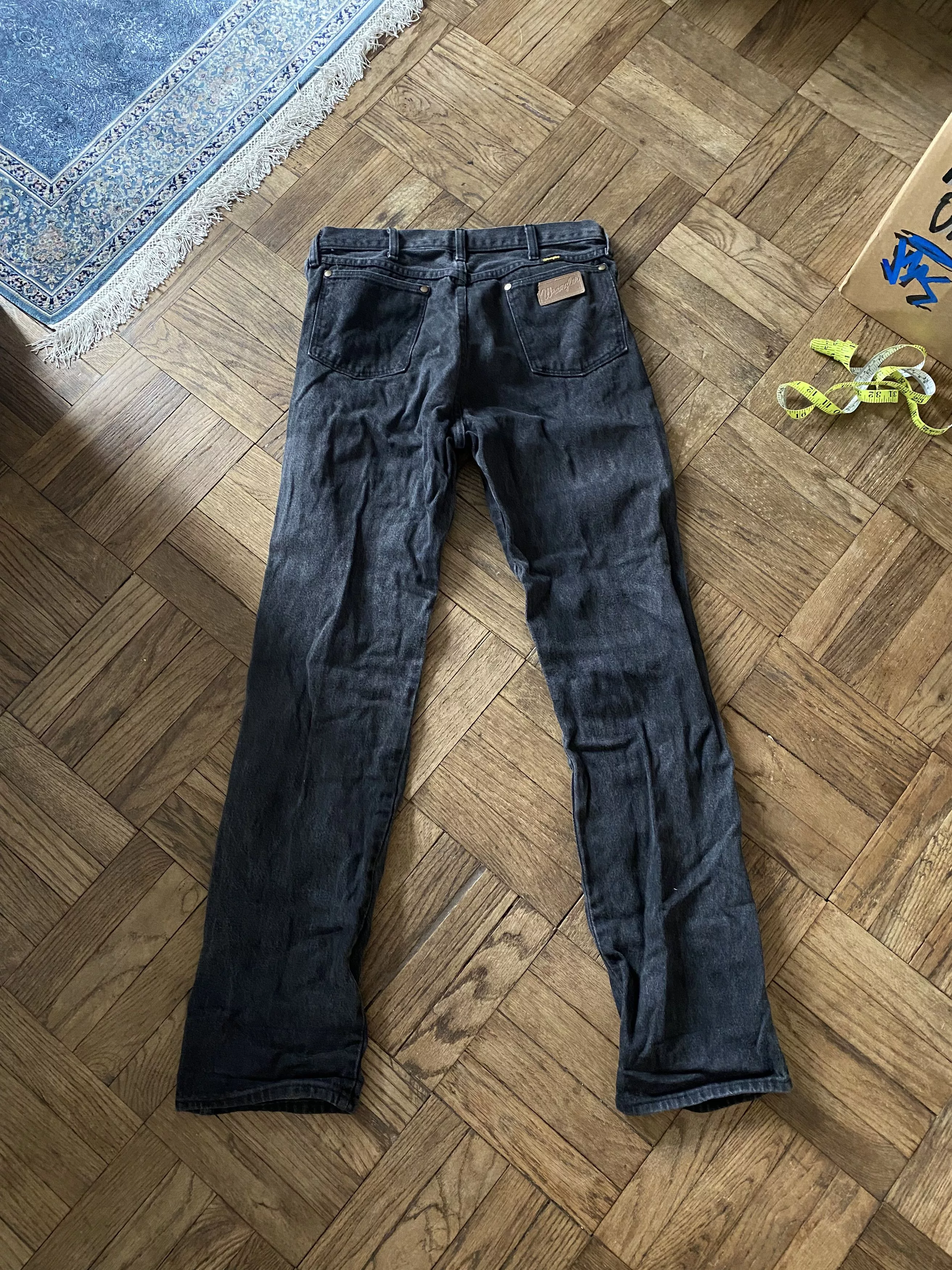 Wrangler Denim Wrangler Dark Gray Denim Stack