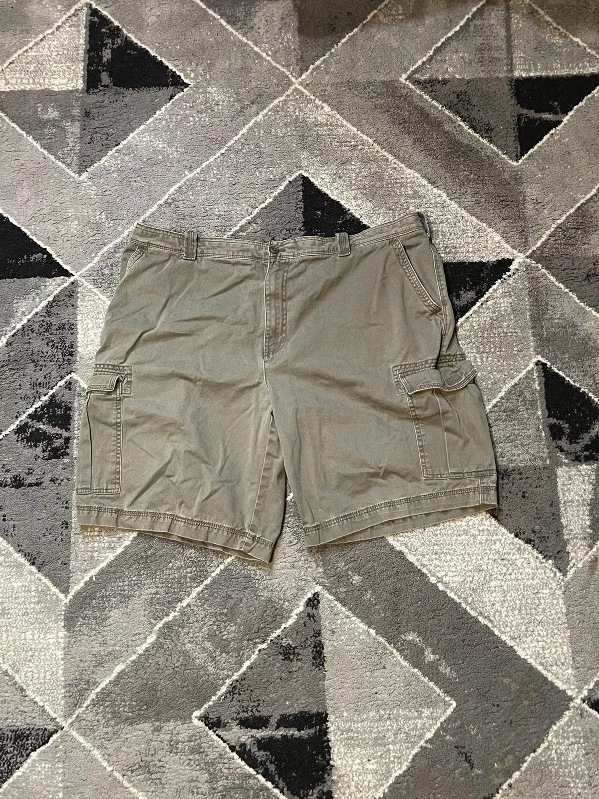 Izod Shorts Izod cargo shorts Green