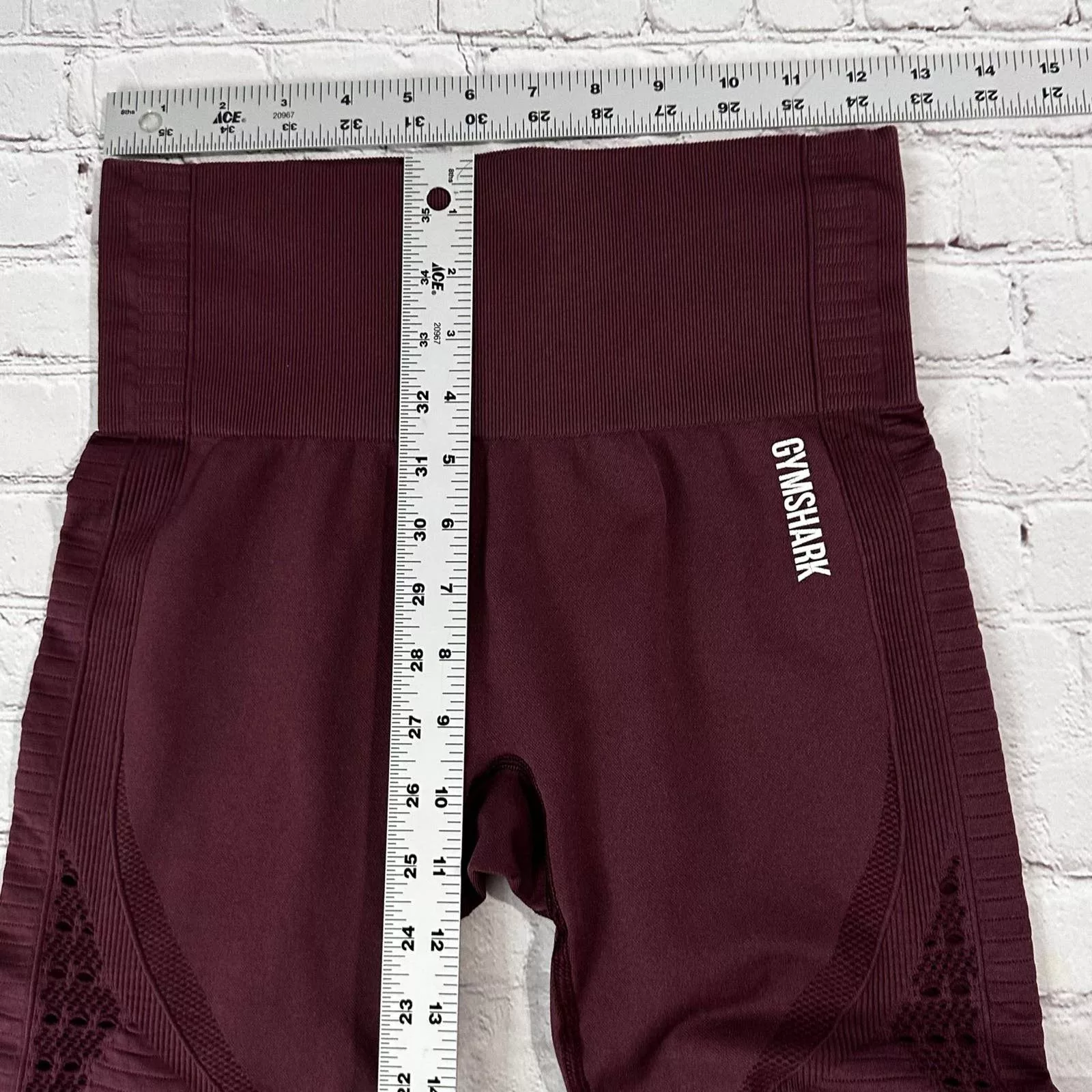 Gymshark Leggings size medium Red