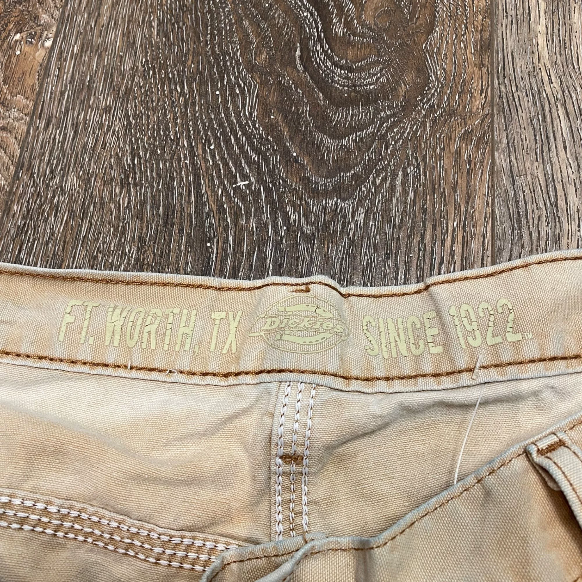 Dickies Shorts 36” - Dickies Tan Cargo Shorts Brown