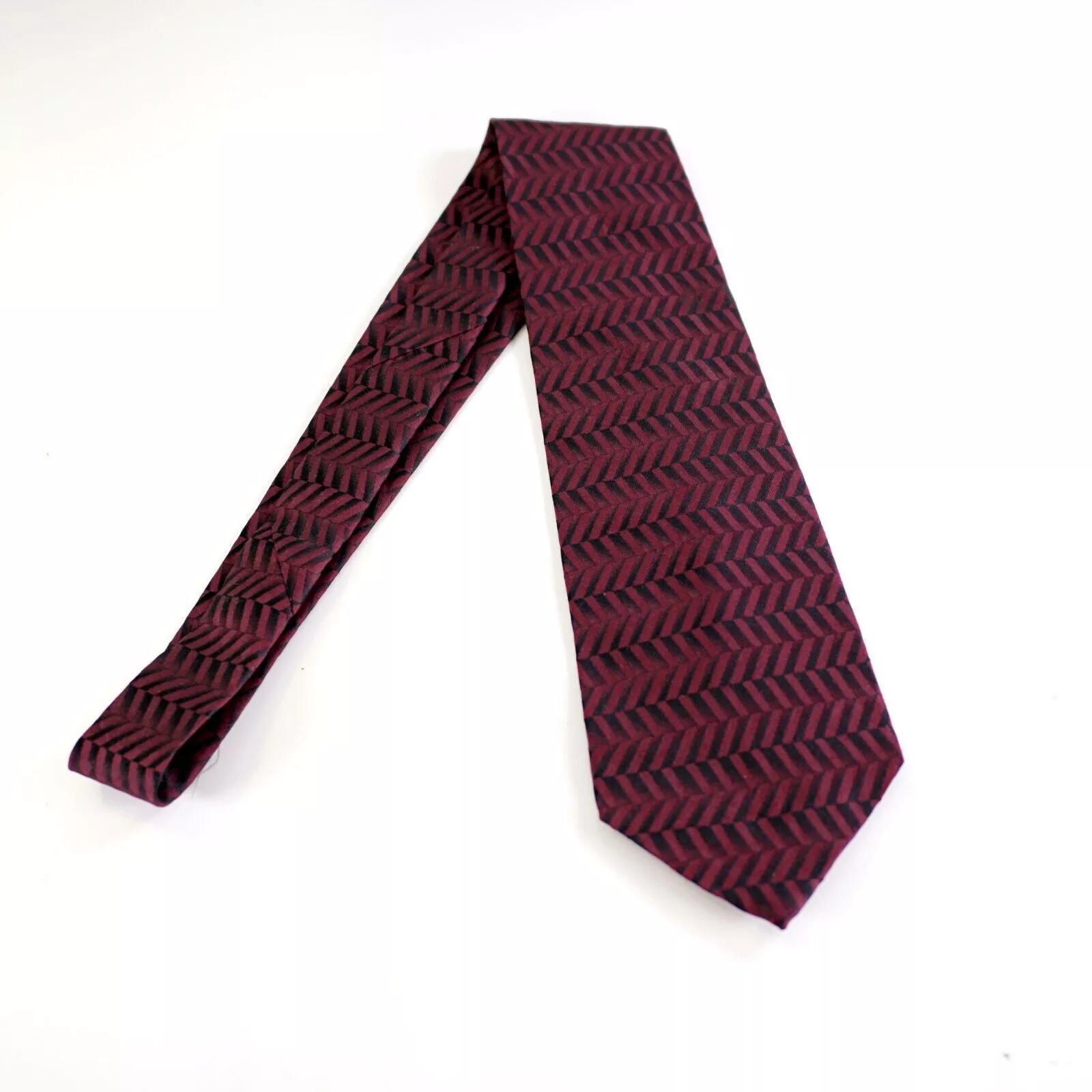 Arrow Ties Pocketsquares Arrow Maroon Red Geometric Herringbone Short Wide Woven Silk