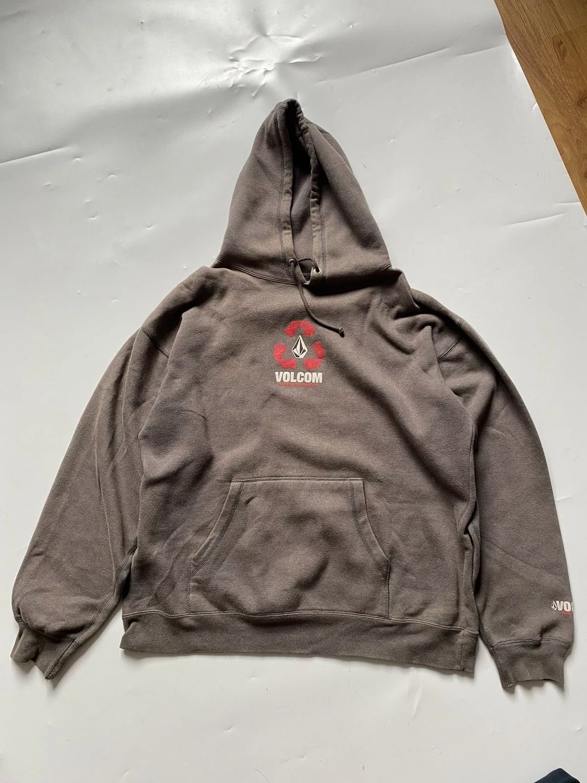 Thrasher Sweatshirts Hoodies Thrasher × Volcom Volcom Skate Sweat Hoodie Vintage’s Size L Brown