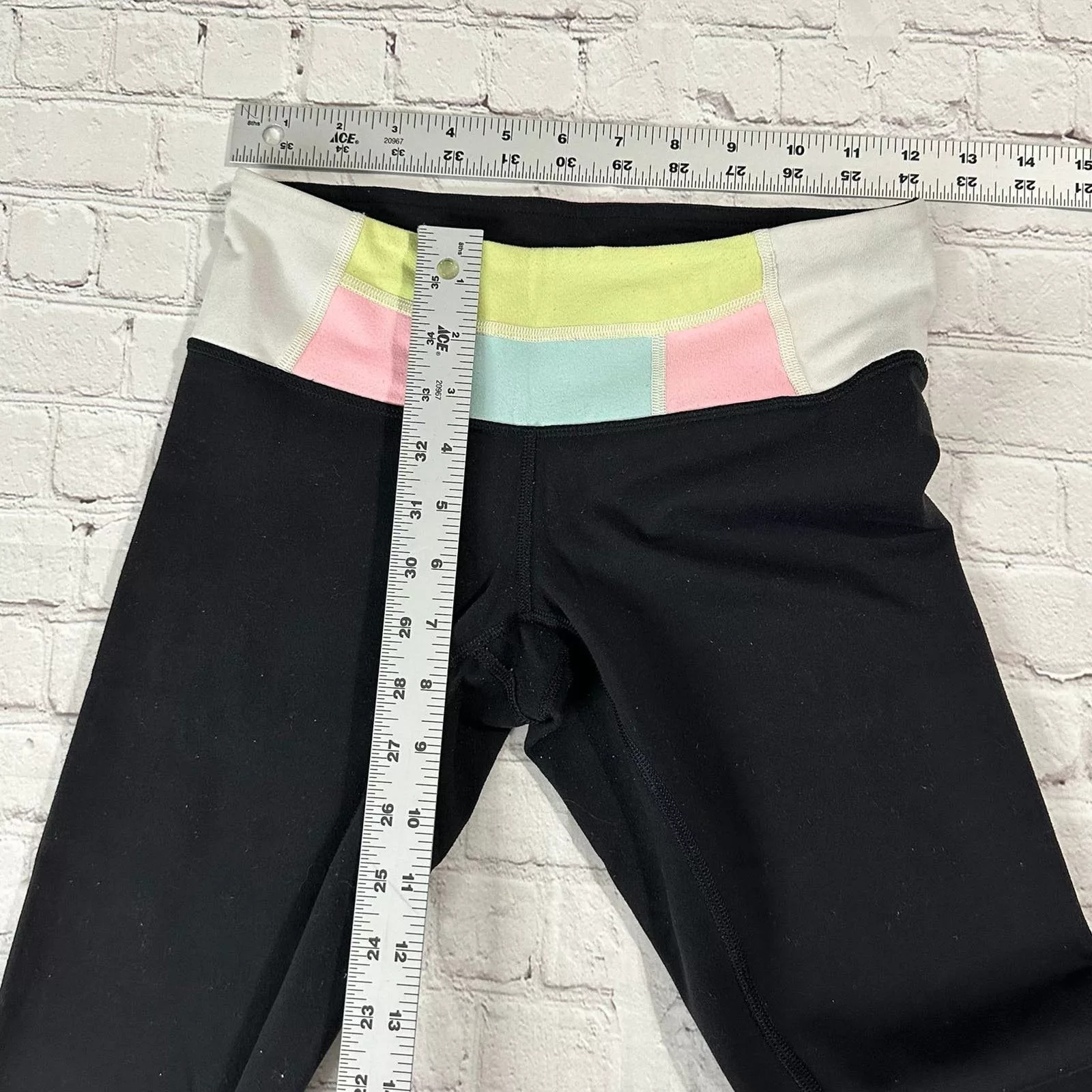 Black full length Lululemon Leggings