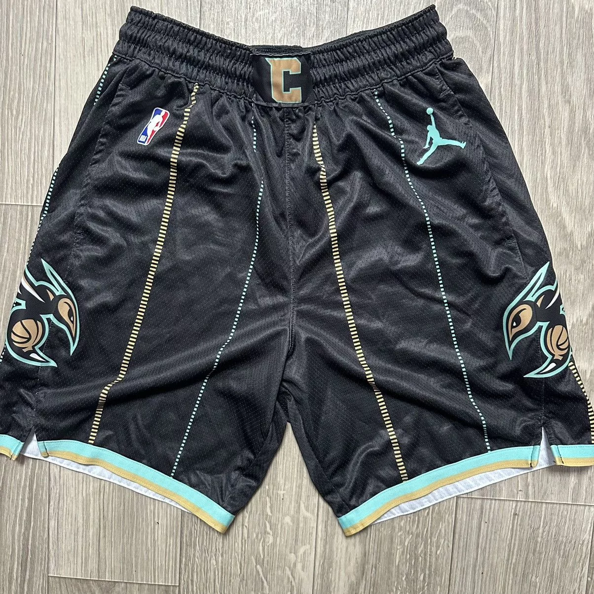 NBA Shorts NBA × Nike Authentic Charlotte Hornets Black Shorts Streetwear