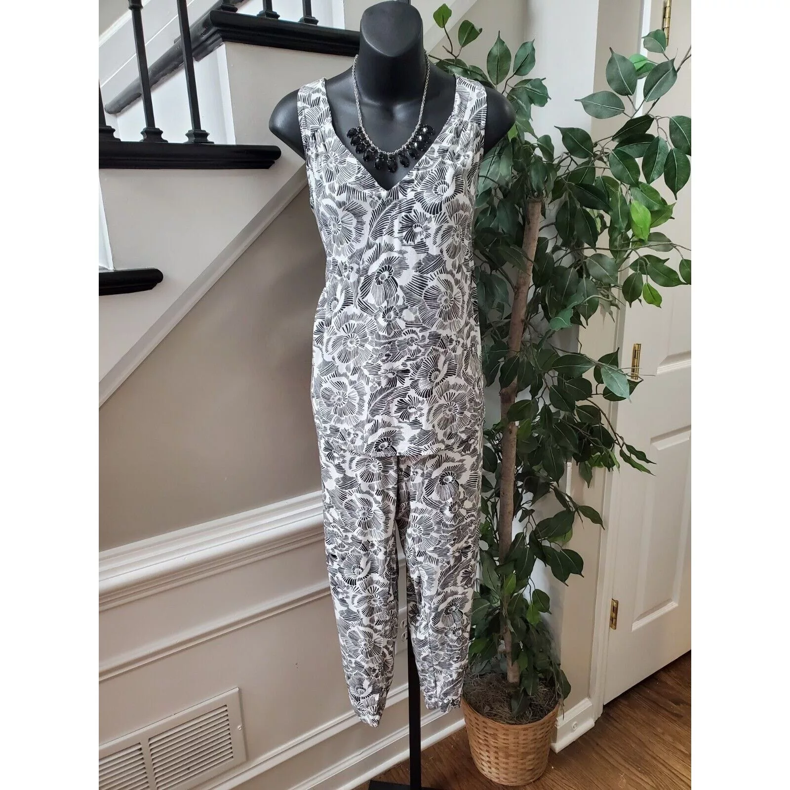 Old Navy Maxi Dresses Old Navy 100% Rayon Pant & Top 2 Piece Set Size Medium Multi
