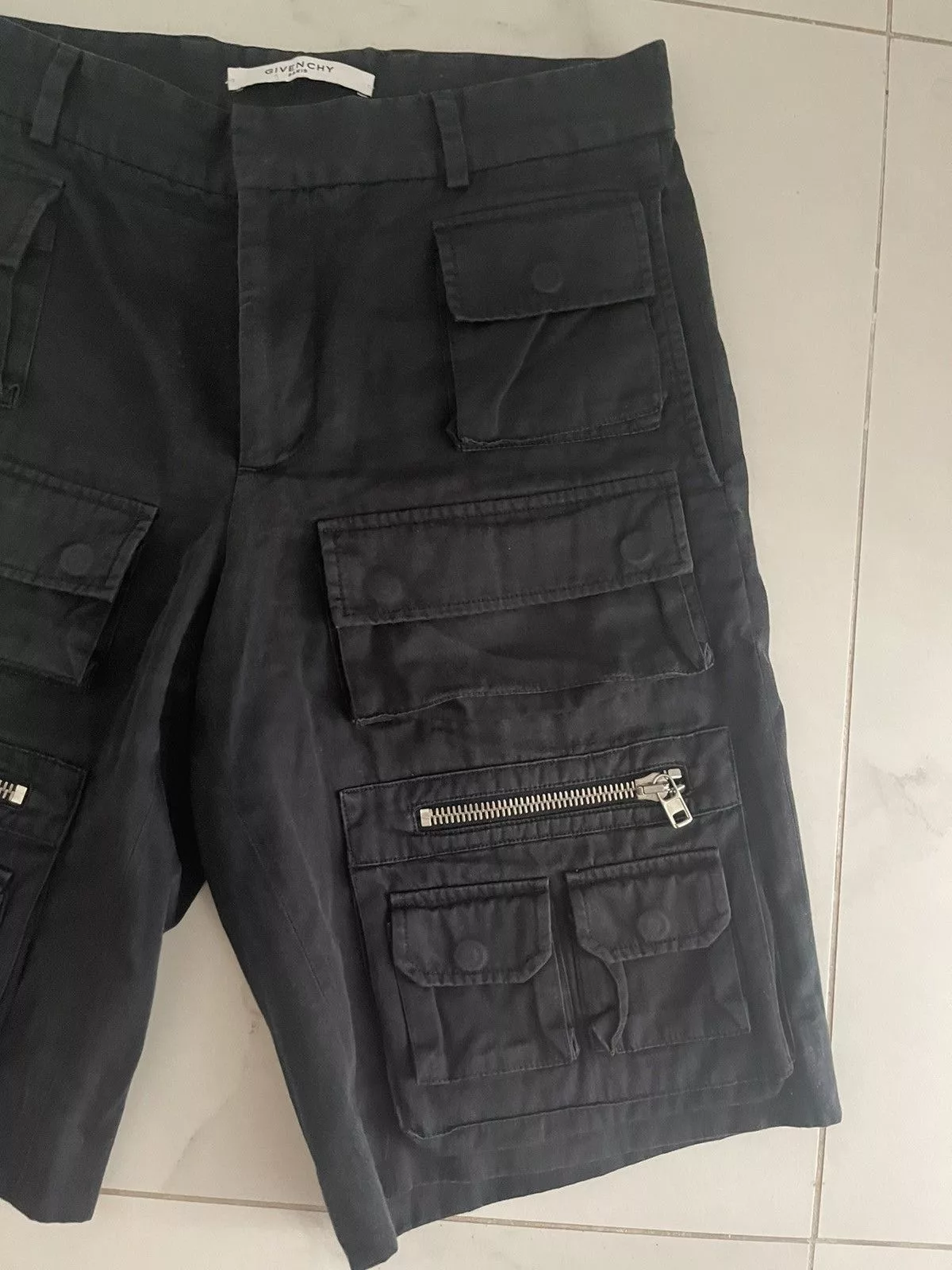 Givenchy Shorts Givenchy - Riccardo Tisci - SS 15 - Cargo Shorts Black