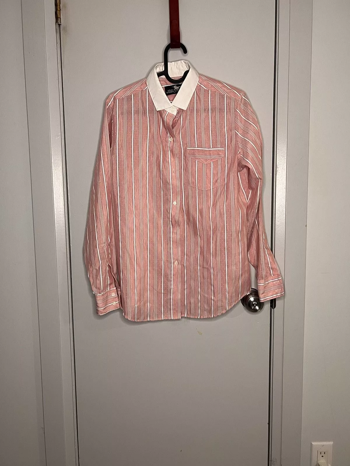 Vintage Button Ups Vintage Pink button up dress shirt
