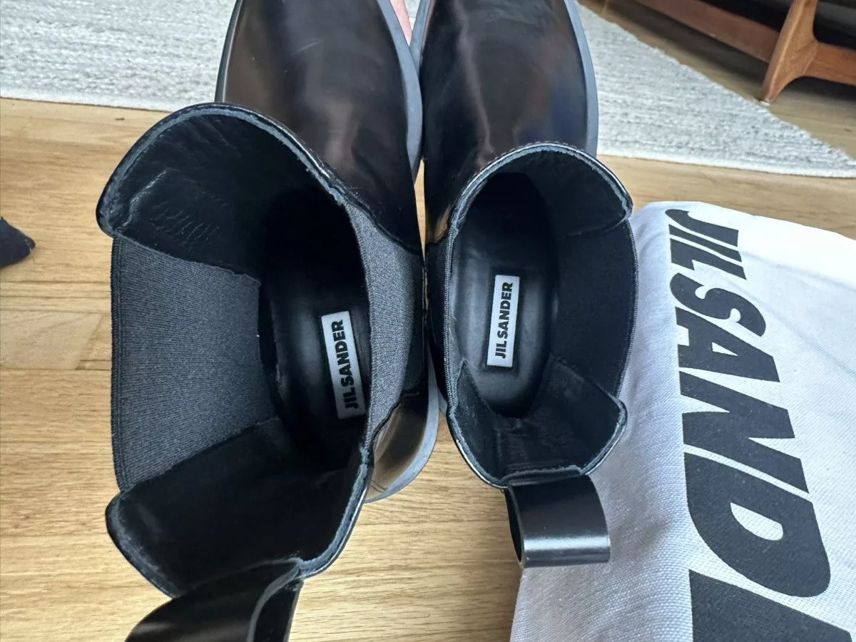 Jil Sander Boots Jil Sander Round Toe Chelsea Boot Black
