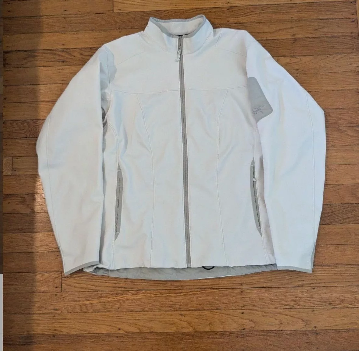 Arc'teryx Light Jackets Arc'teryx Arc’teryx white heavyweight zip up crewneck