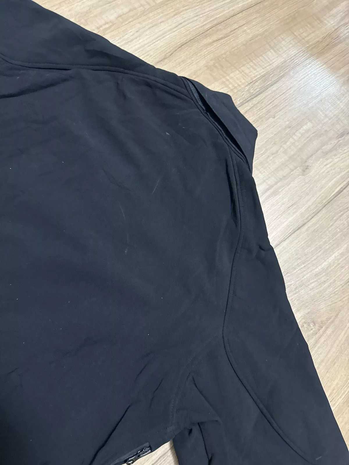 The North Face Light Jackets THE NORTH FACE WINDSTOPPER JACKET Black