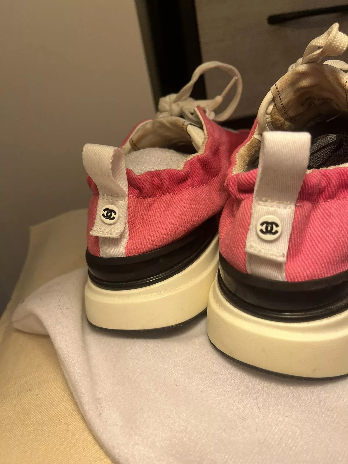 Chanel Low Top Sneakers Chanel Trainer Sneaker Pink