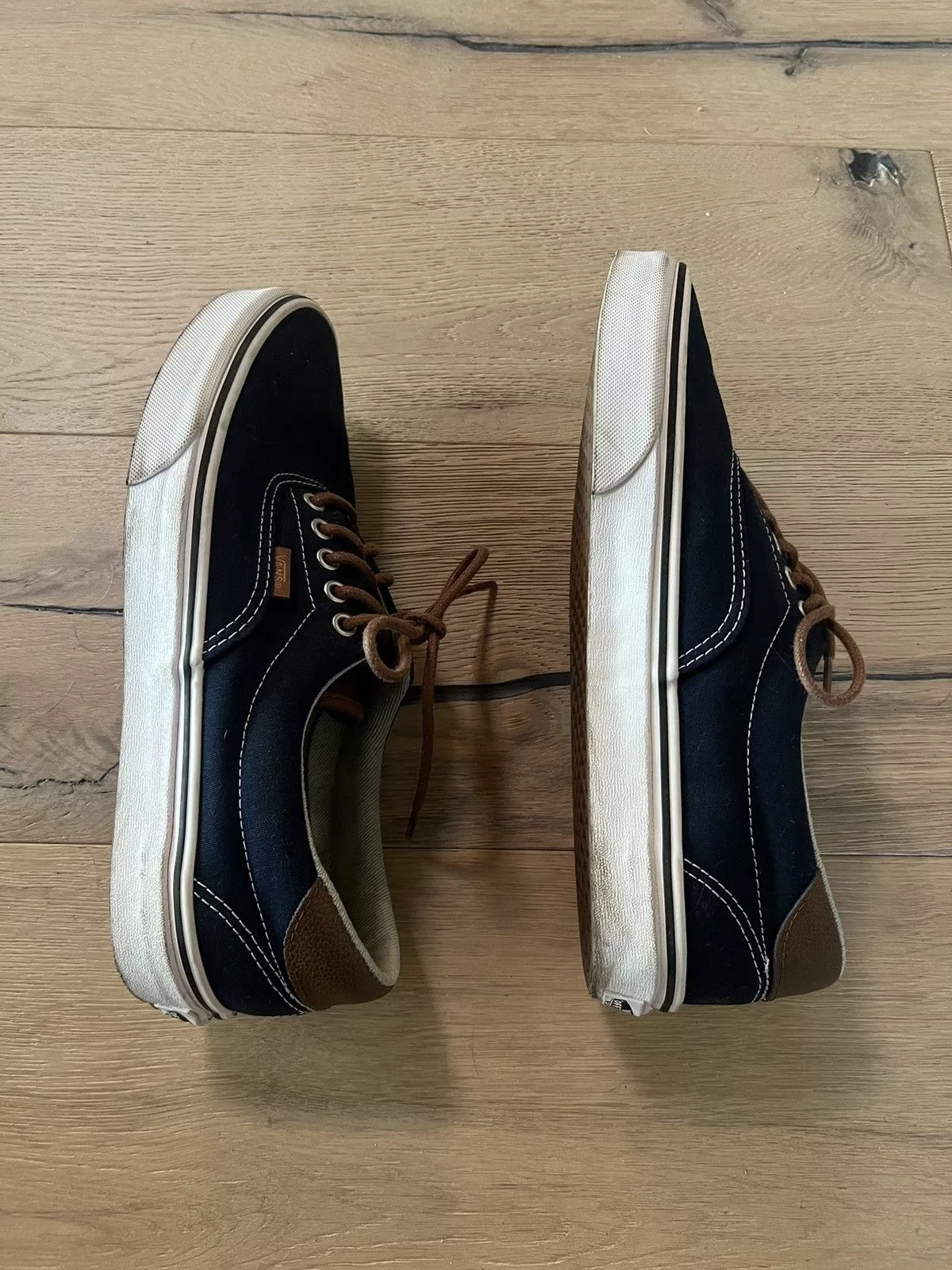 Vans Low Top Sneakers Dark blue vans authentic shoe