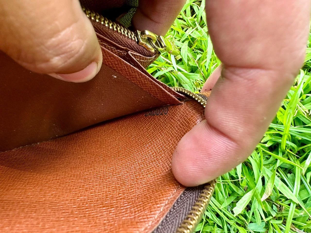 Louis Vuitton Wallets Authentic Louis Vuitton Monogram Canvas Zippy Wallet Brown