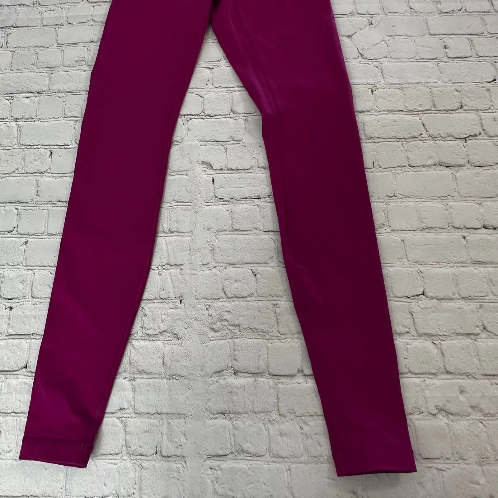 Reversible Lululemon Leggings size 6 Pink