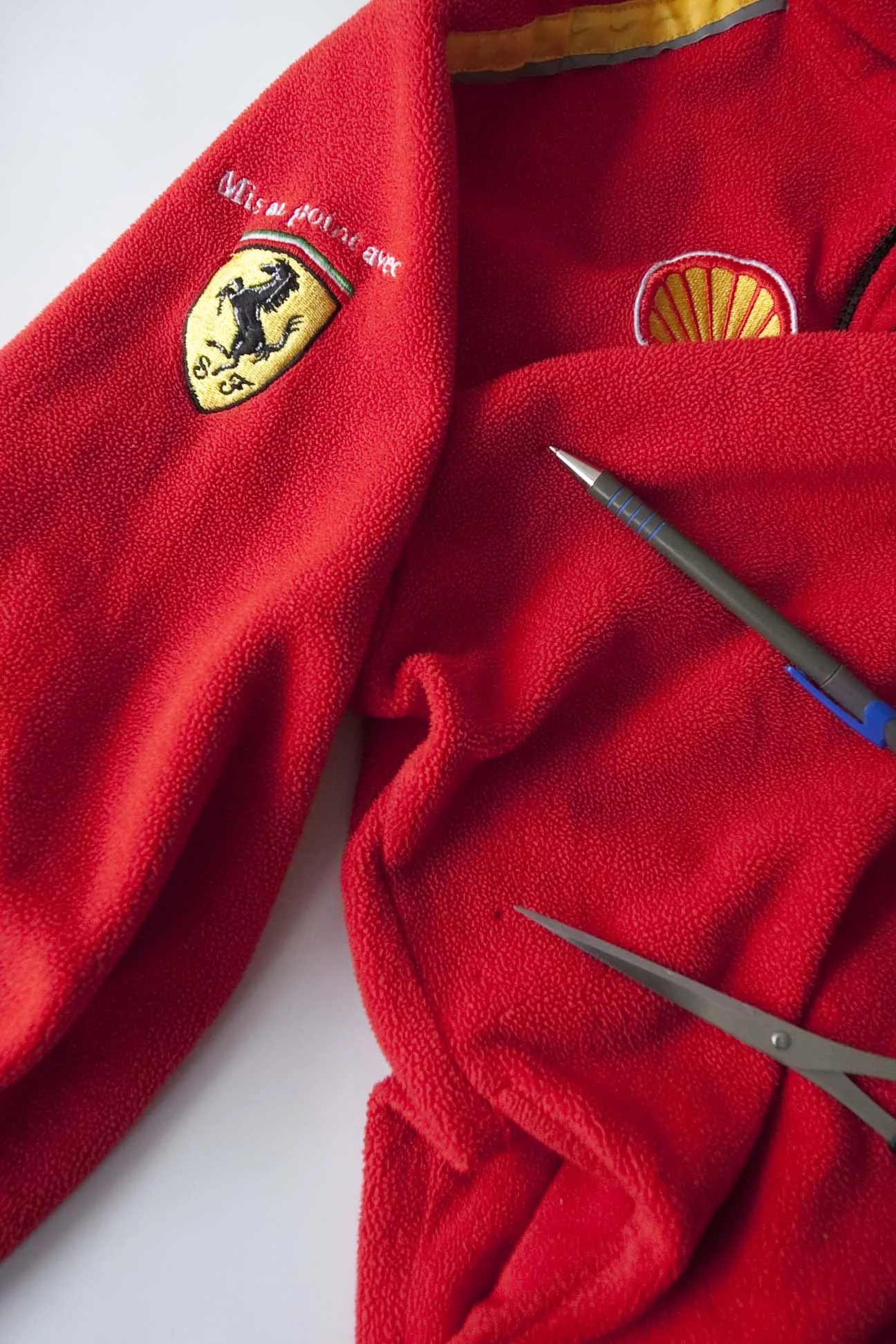 Ferrari Light Jackets Shell Ferrari Jacket Fleece Staff ZIPPER DON'T WORK Size M Red