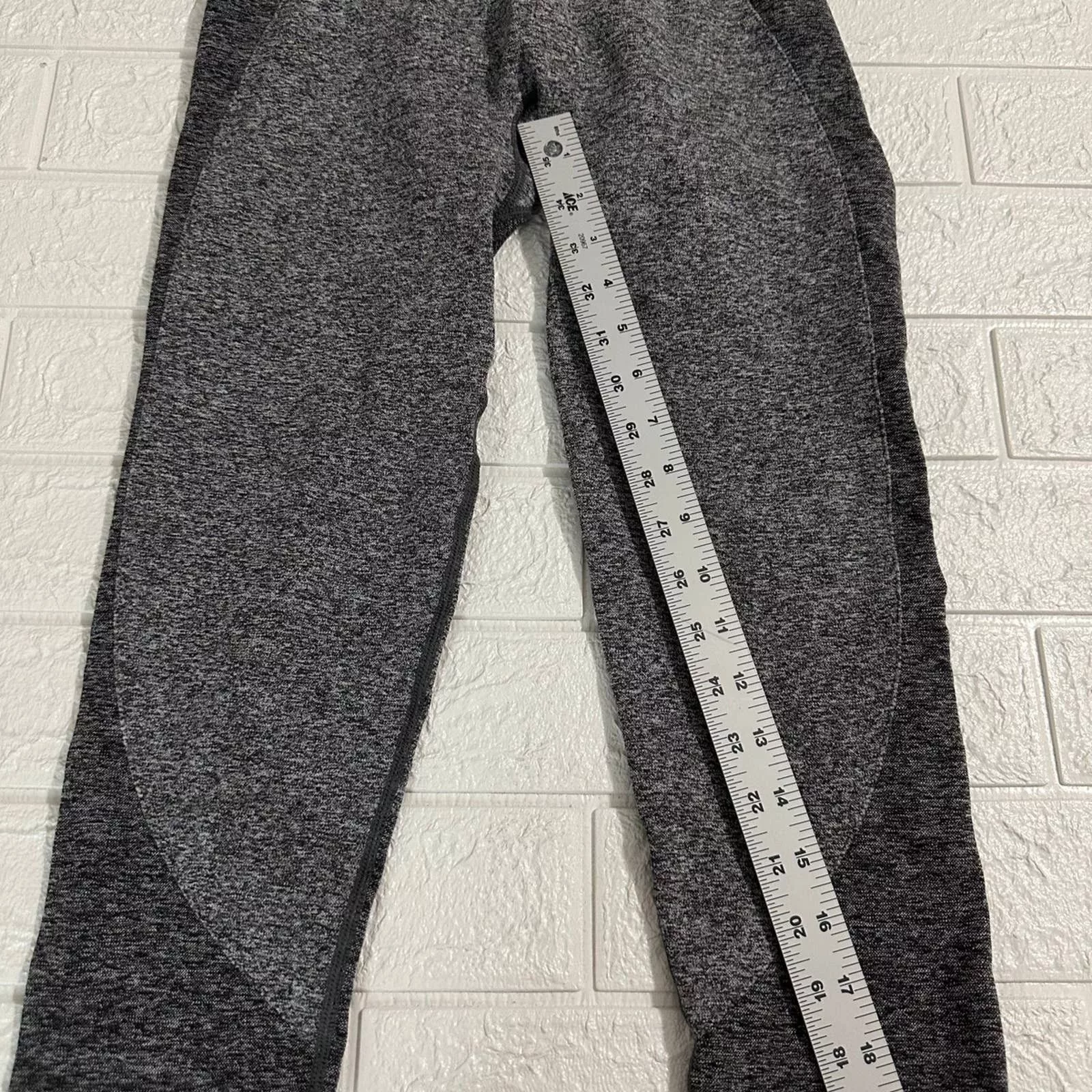 Gymshark leggings size small Gray