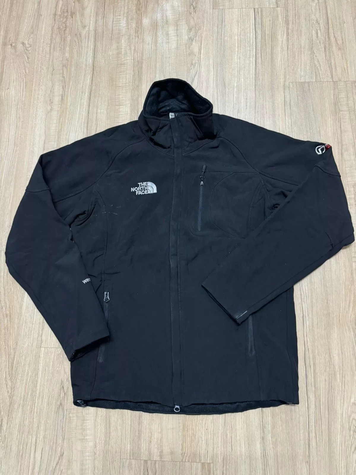 The North Face Light Jackets THE NORTH FACE WINDSTOPPER JACKET Black