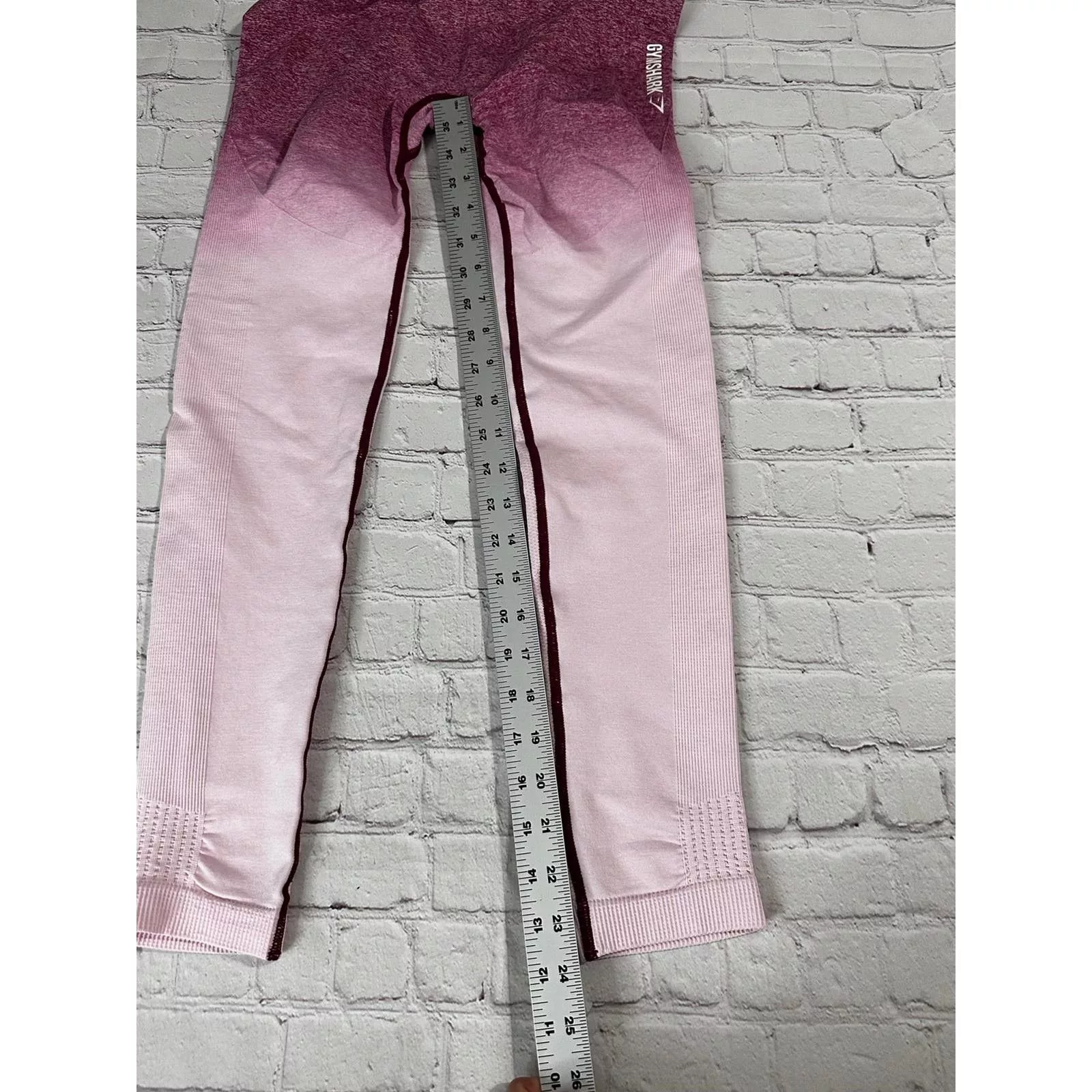 Gymshark Leggings size small Pink