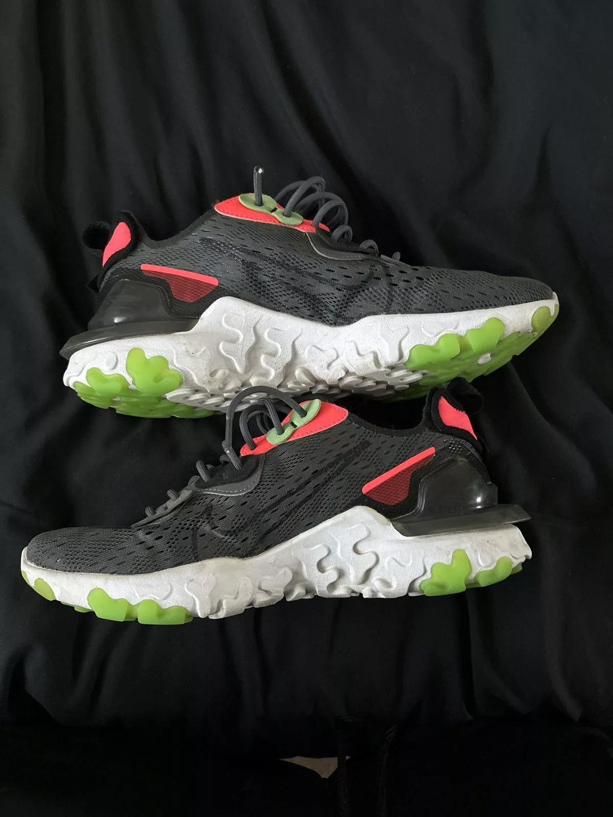 Nike Low Top Sneakers Nike react vision WW Gray