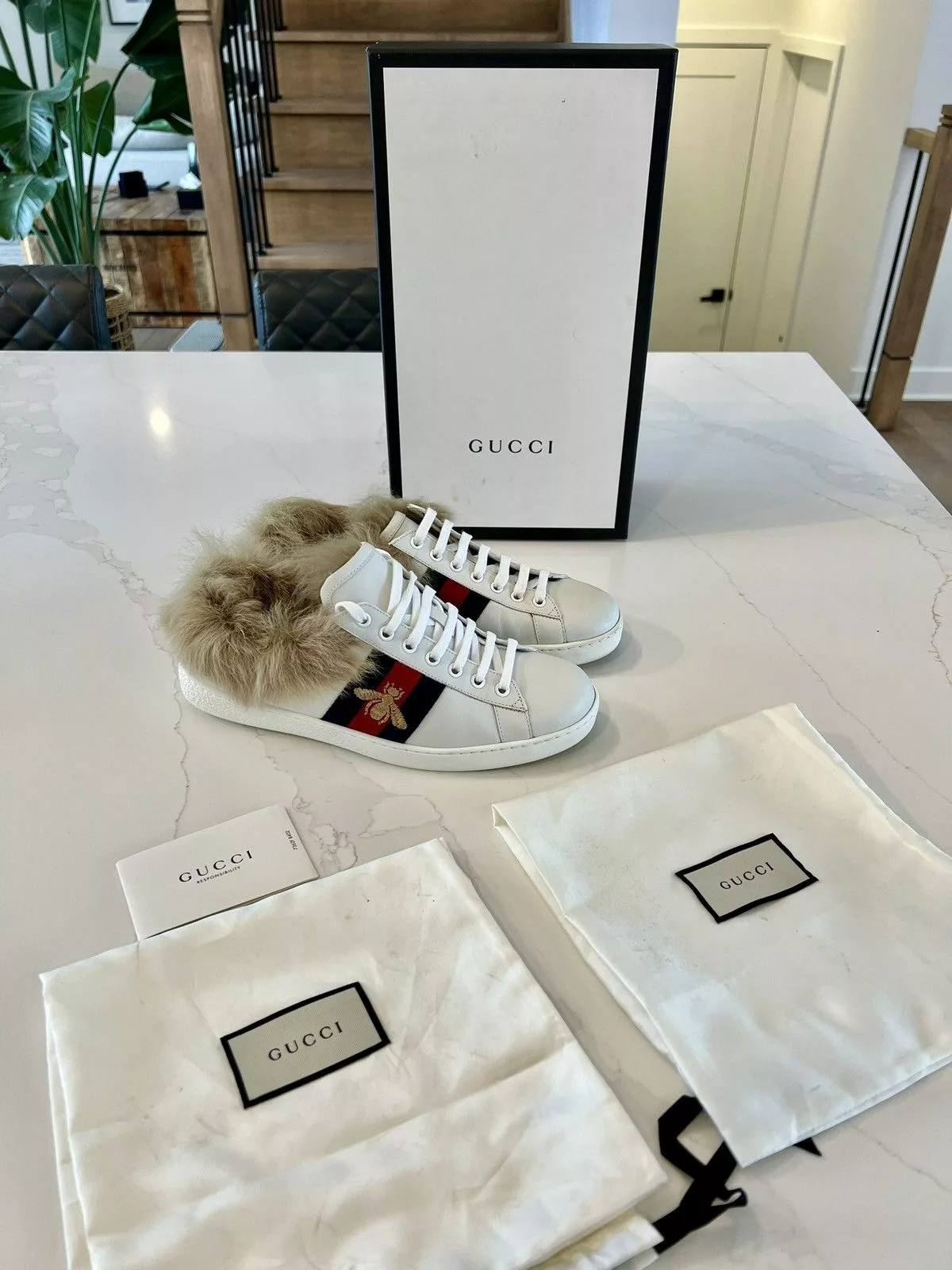 Gucci Low Top Sneakers New Gucci Ace Lamb Fur Bee Embroidered Leather G 7 US 8 White
