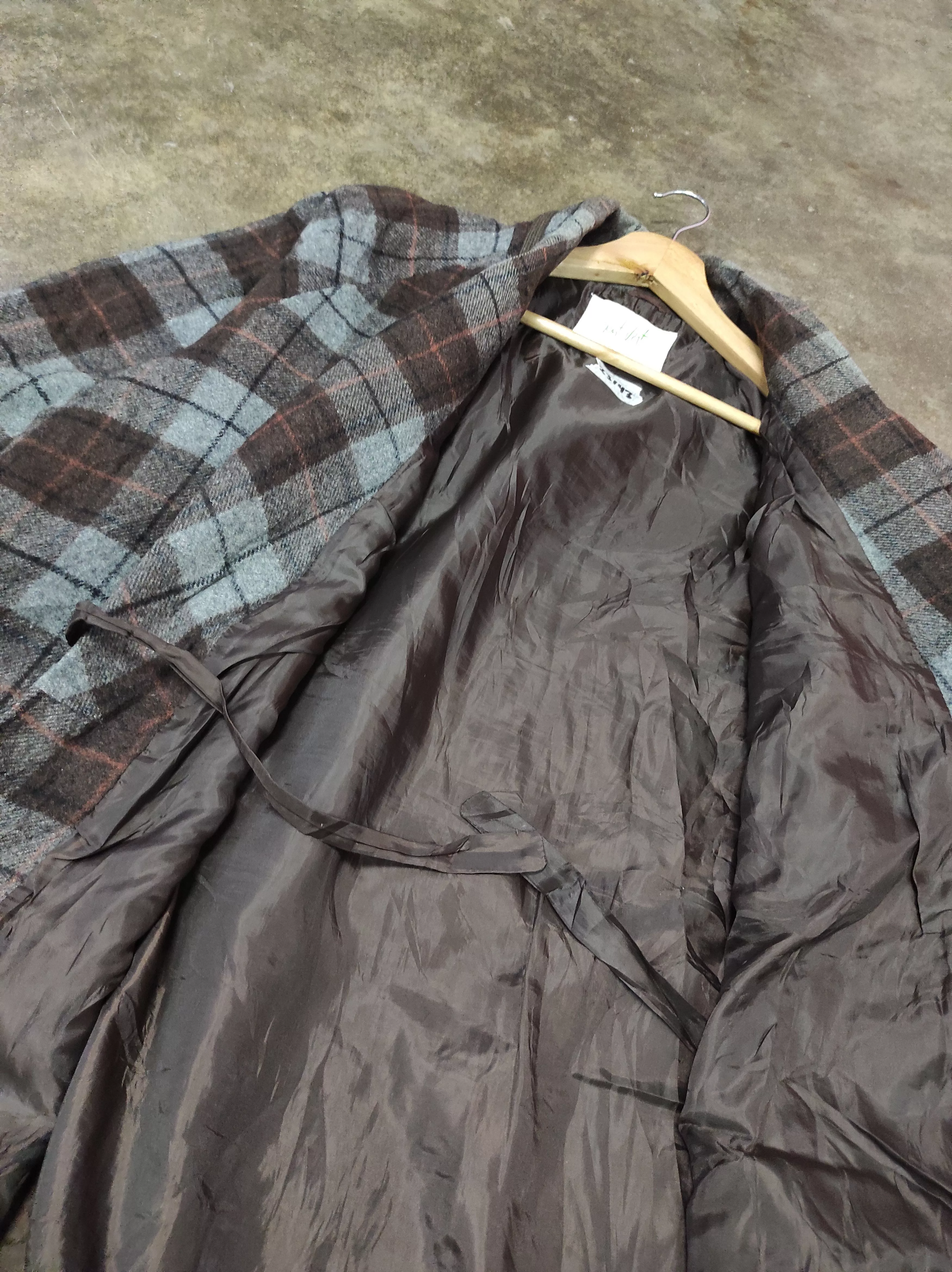 Pierre Balmain Cloaks Capes VENT VENT PAR PIERRE BALMAIN PARIS PLAID ROBE JACKET Multi Vintage