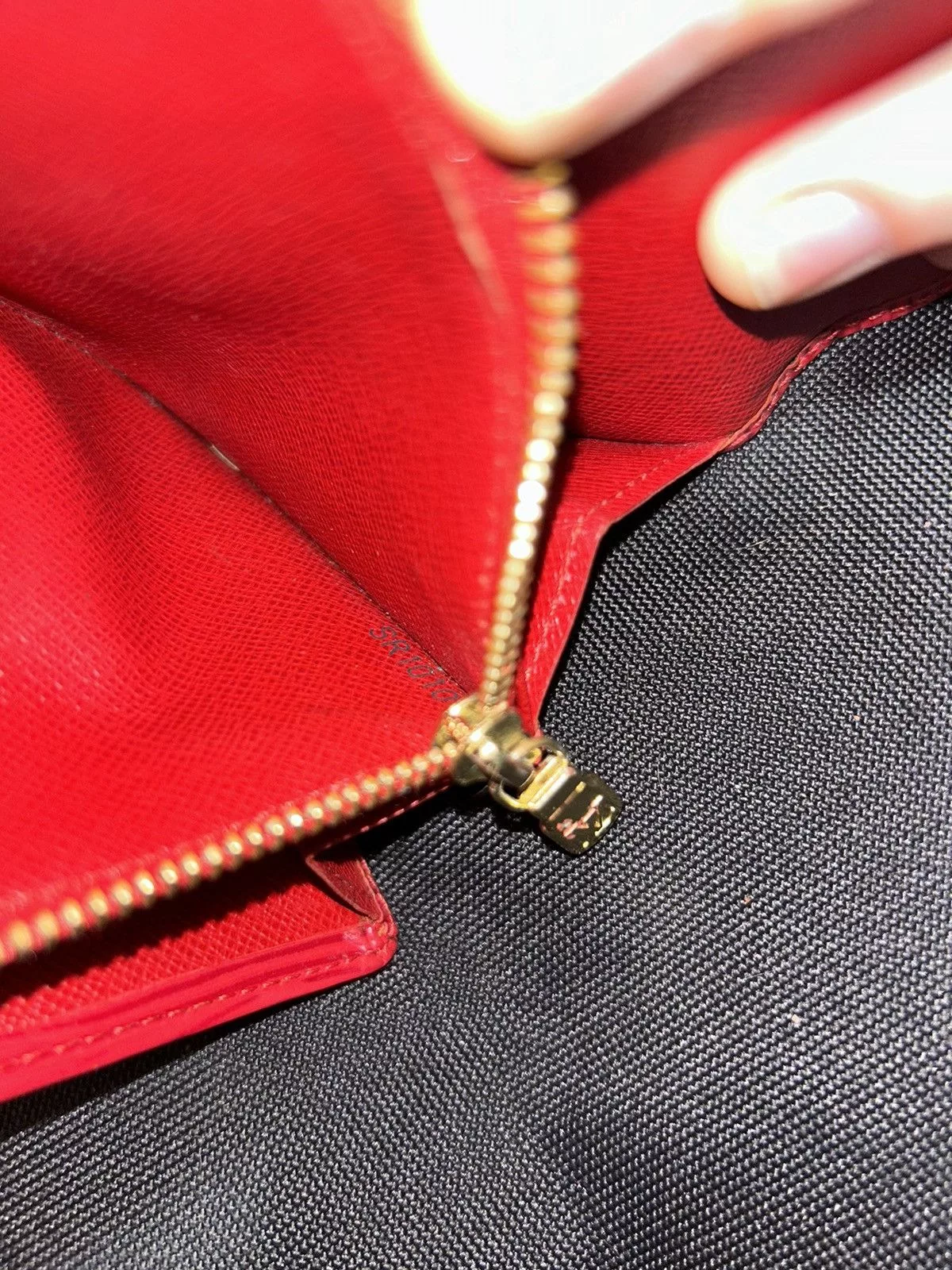 Louis Vuitton Wallets Louis Vuitton Red Epi Sarah Wallet SR1010