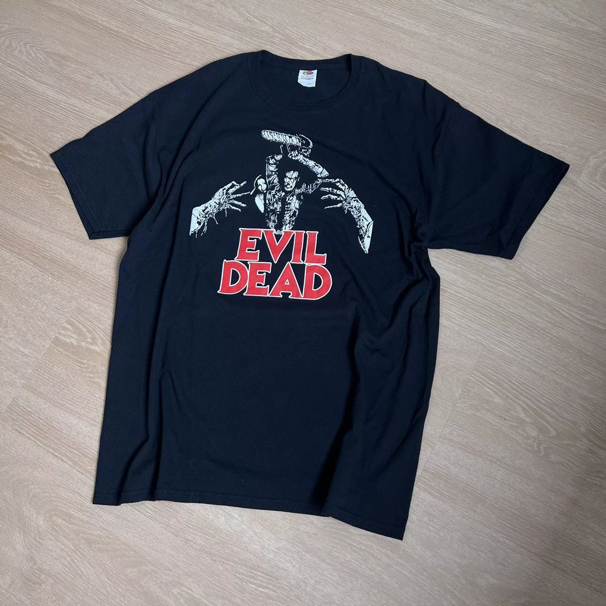 Vintage Shirts Button Ups Vintage 00s Evil dead Black