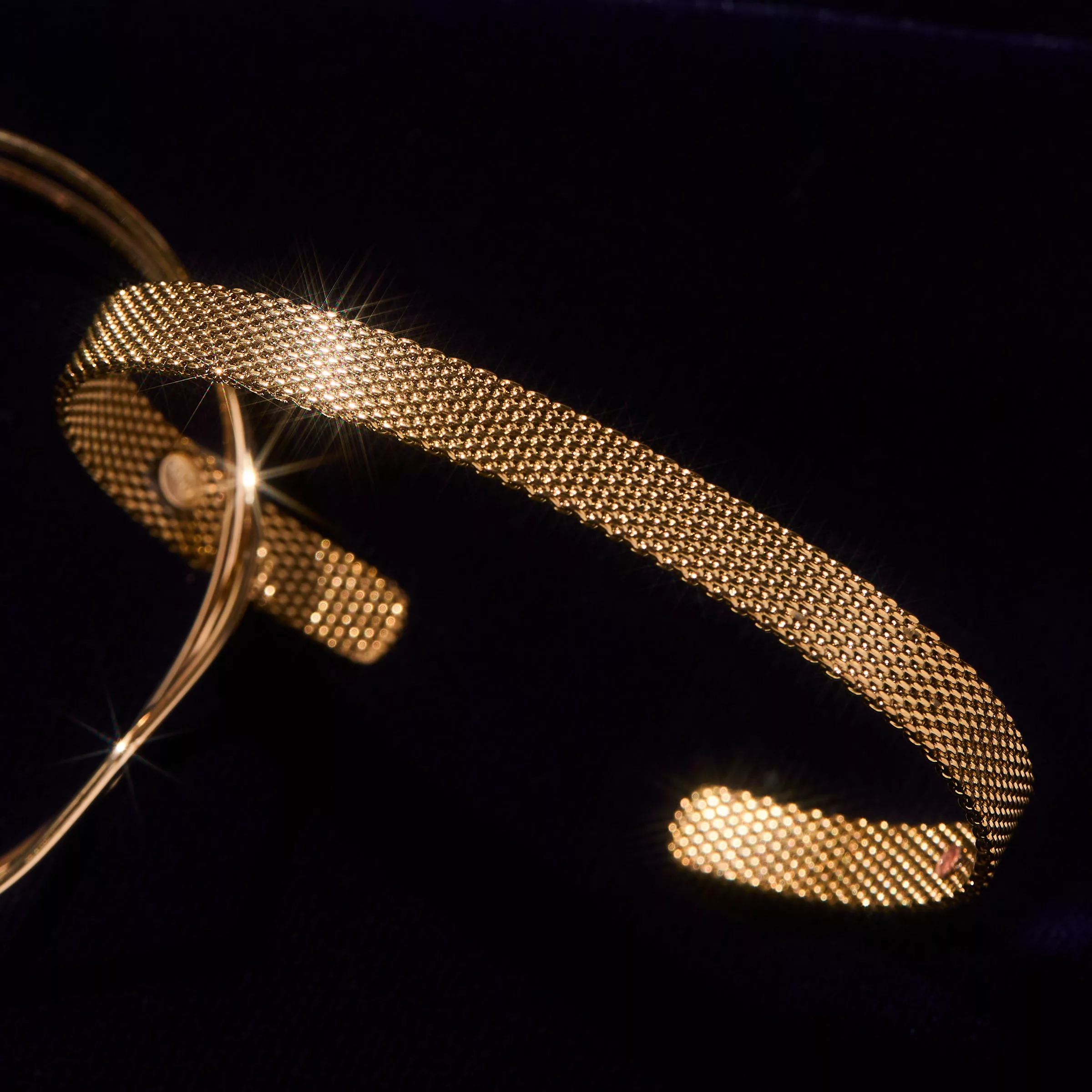 Mesh Cuff