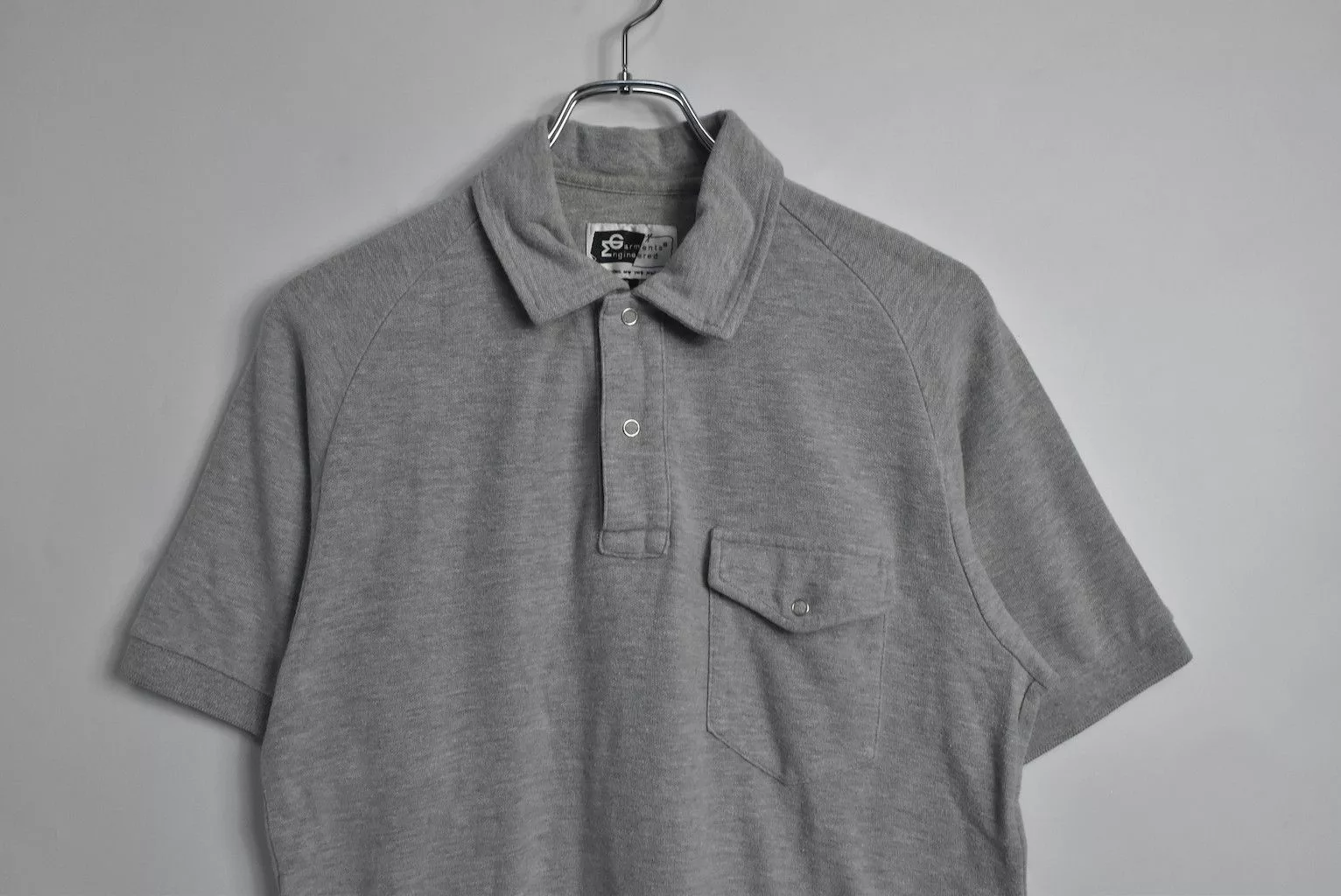 Engineered Garments Polos Engineered Garments × Nepenthes Engineered Garments/pocket polo shirt/27906 - 785 61 Gray