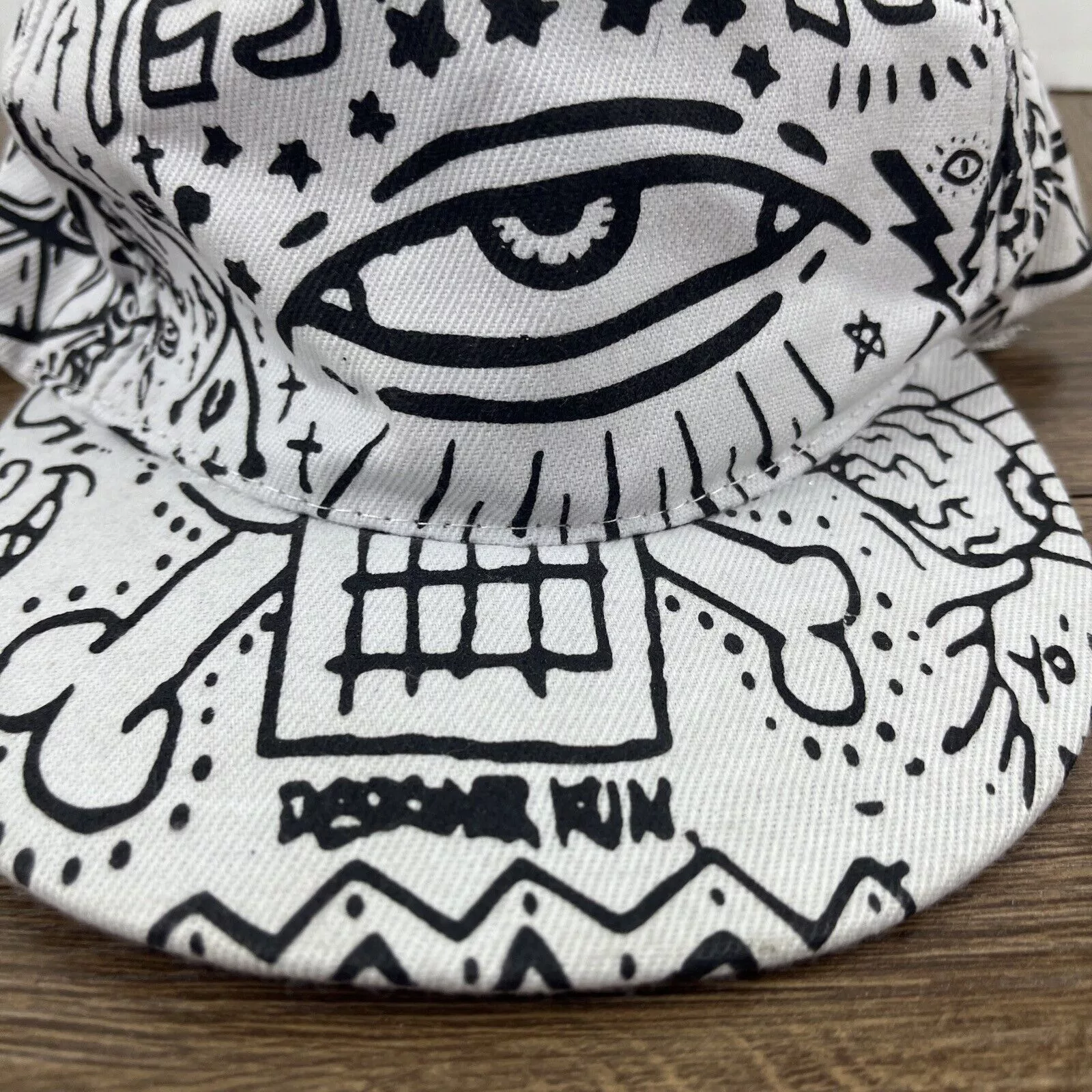 Other Hats Other Eye Hat Run Eye White Hat Adjustable Adult Size Hat White Ca