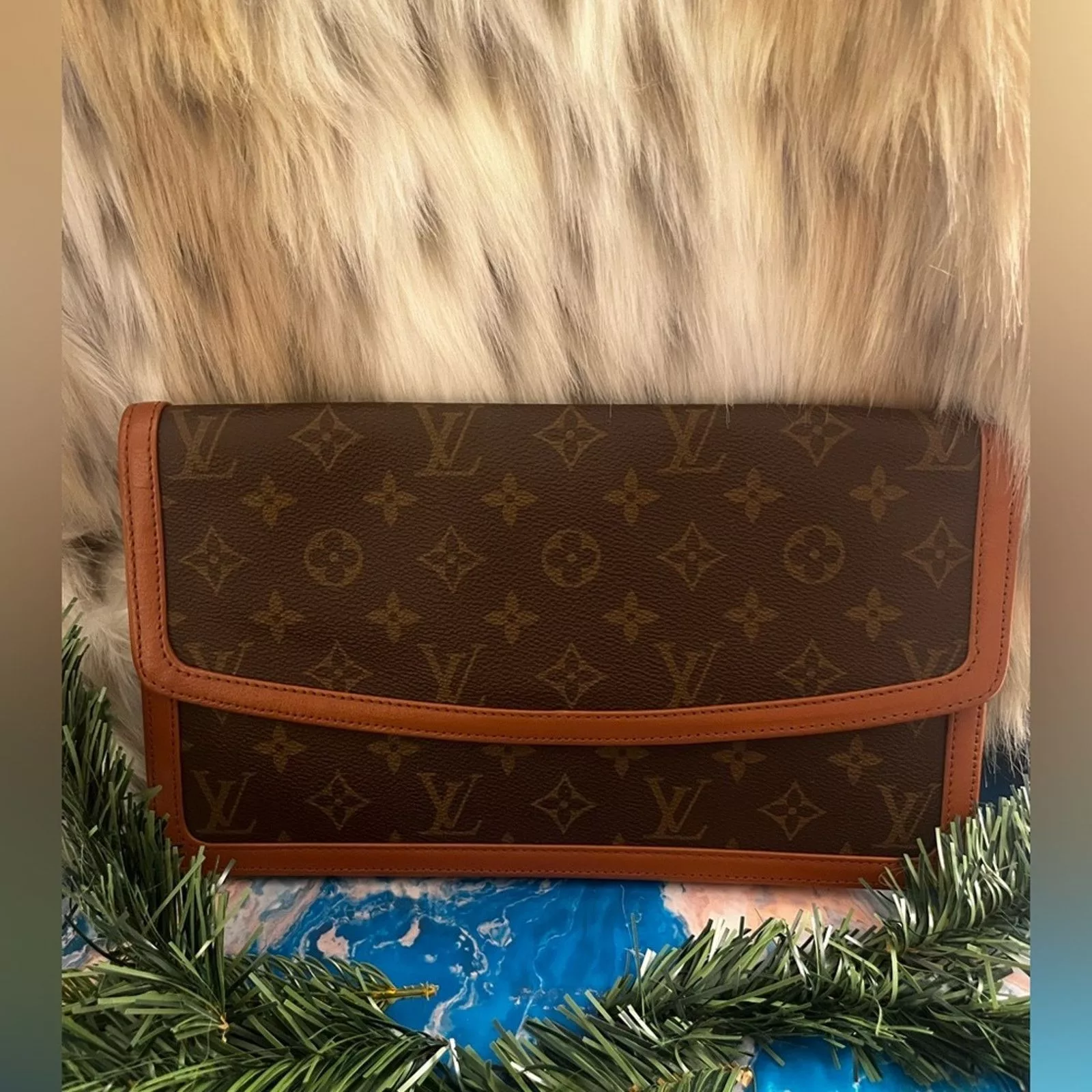 Louis Vuitton Shoulder Bags Vintage Louis Vuitton Monogram larger clutch Brown