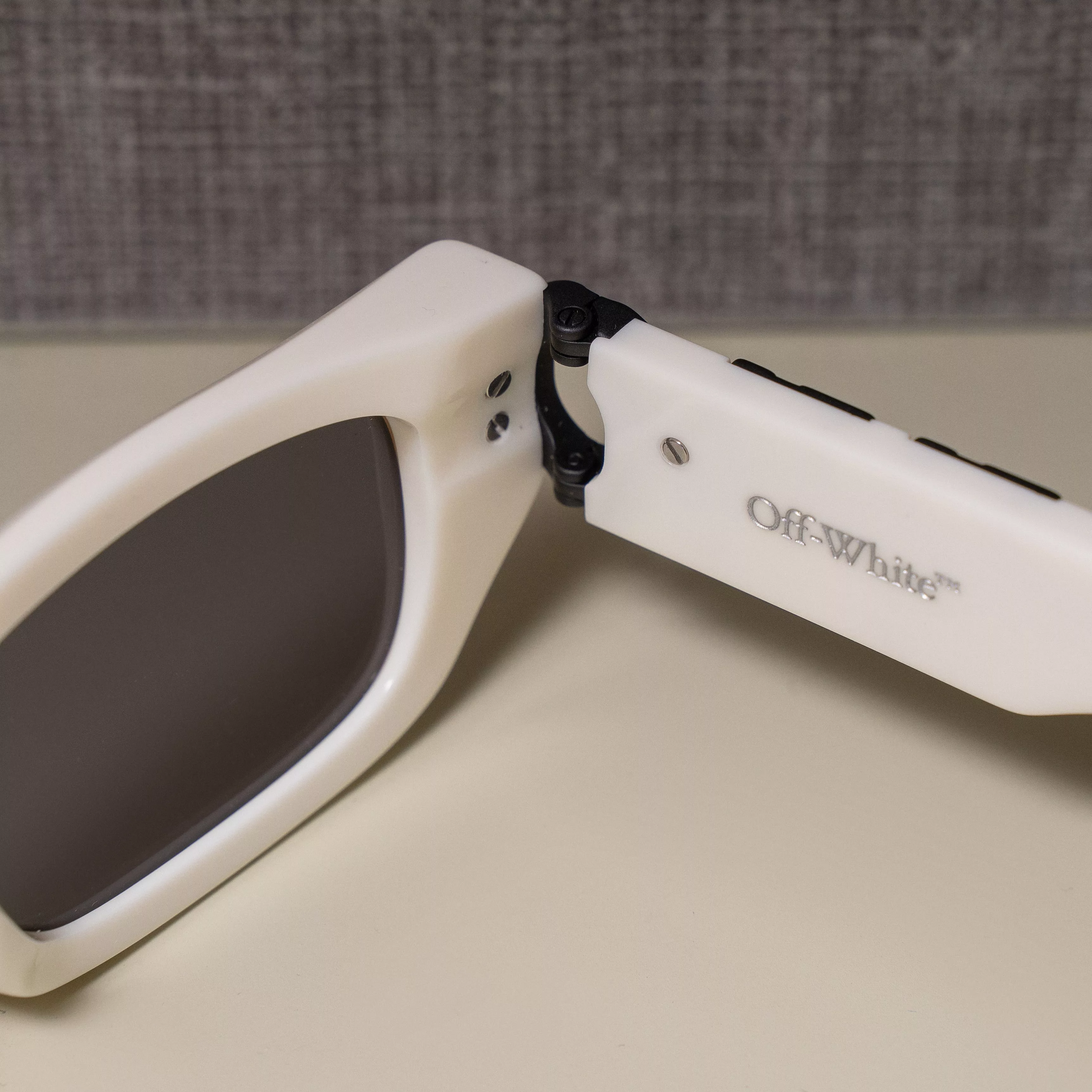 Off-White Sunglasses Off-White OFF WHITE Fillmore Rectangular Frame Sunglasses WHITE