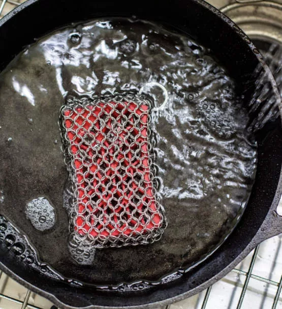 Red Silicone & Chainmail Scrubbing Pad