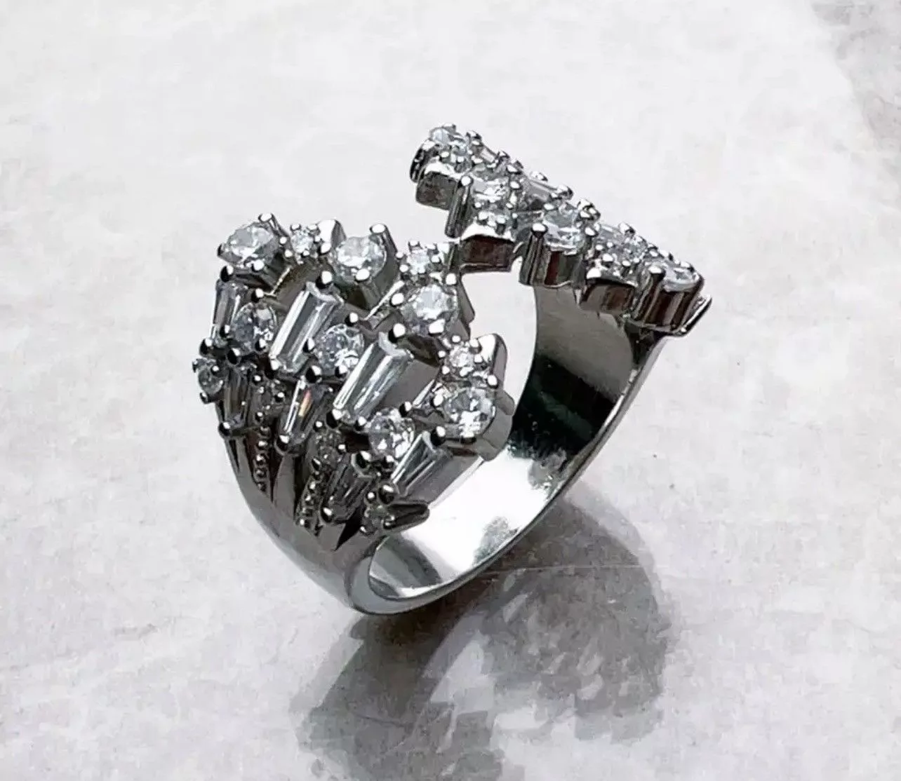 Vintage Rings Vintage Ring with Winter Sun Rays Design Silver Streetwear