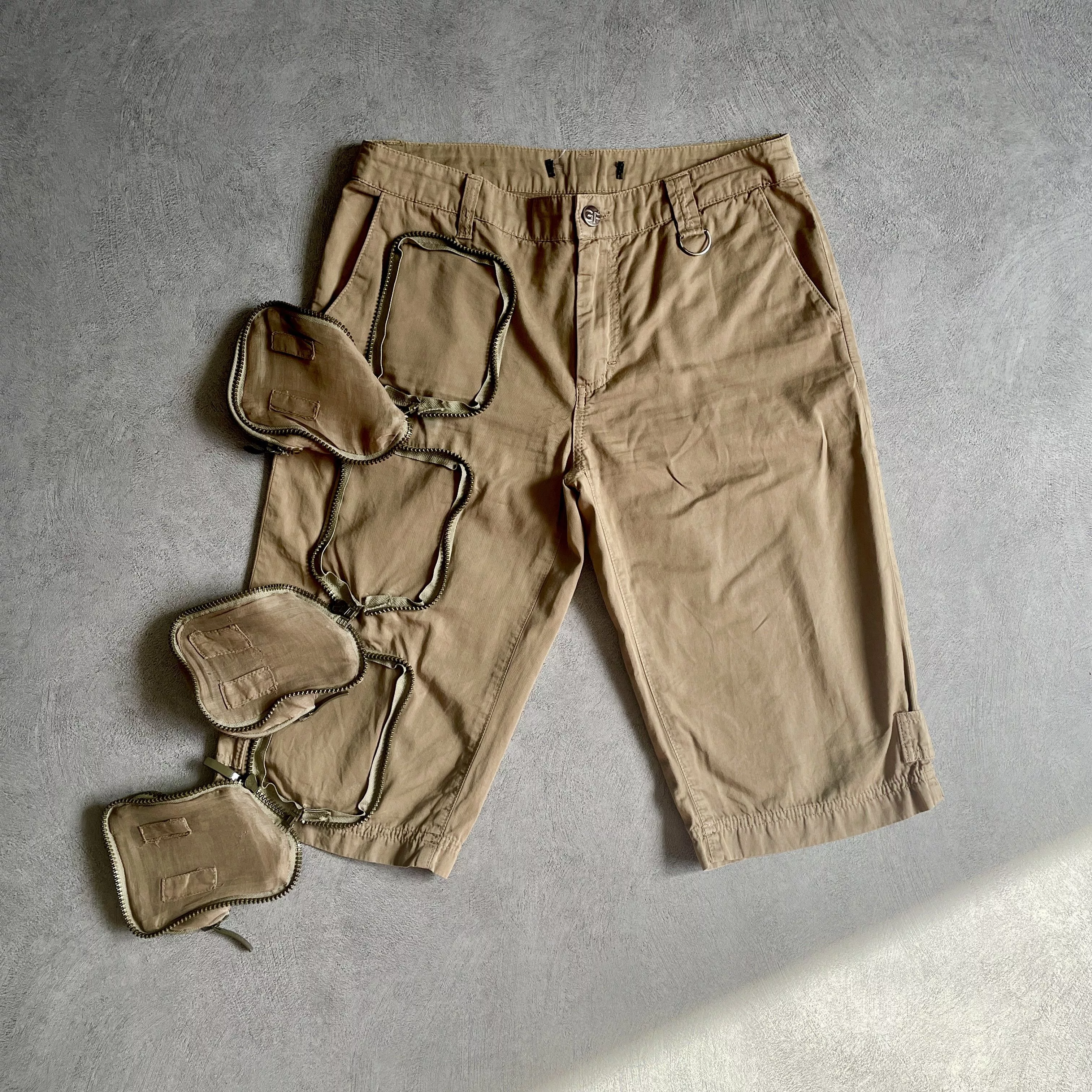 Gianfranco Ferre Shorts Gianfranco Ferre Gianfranco Ferré Multipocket Cargo Shorts Beige