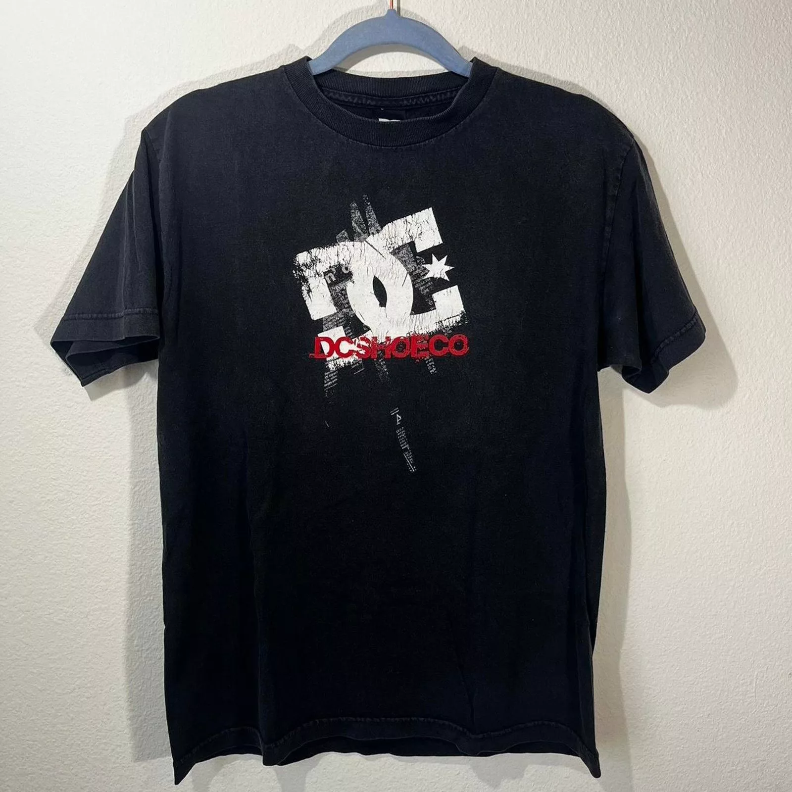 DC Short Sleeve T Shirts Rare Vintage Y2K DC Shoes Skating Logo T-Shirt Black Sz M