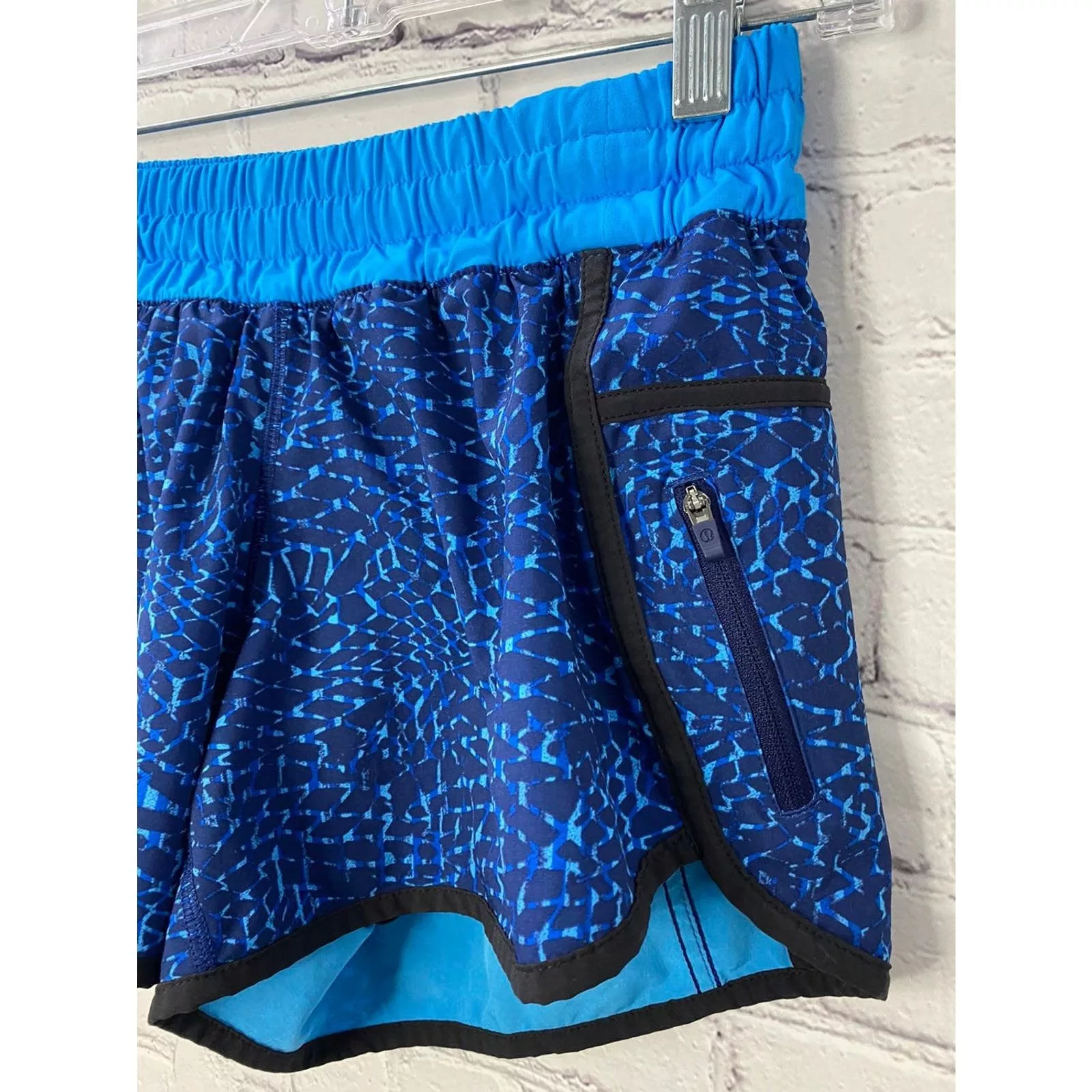 lululemon shorts 6 Blue