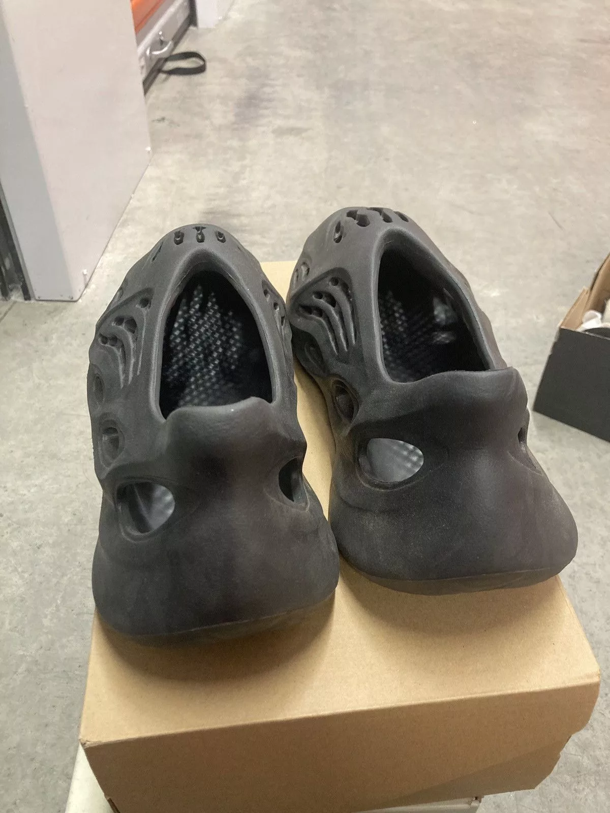 Adidas Slip Ons Adidas Yeezy Foam RNR Black