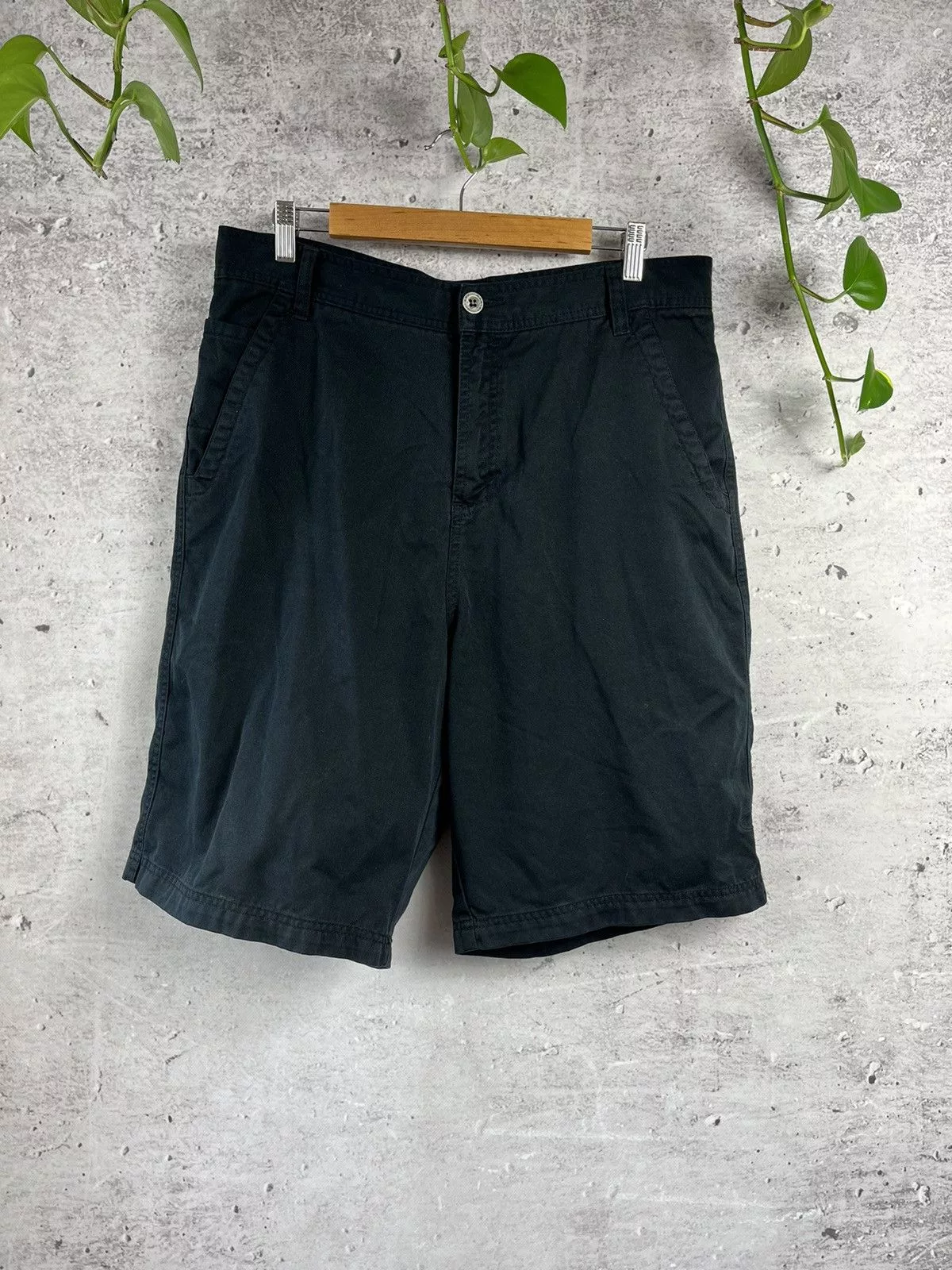 Oakley Shorts Oakley × Vintage Oakley - black loose fit shorts 34 Streetwear