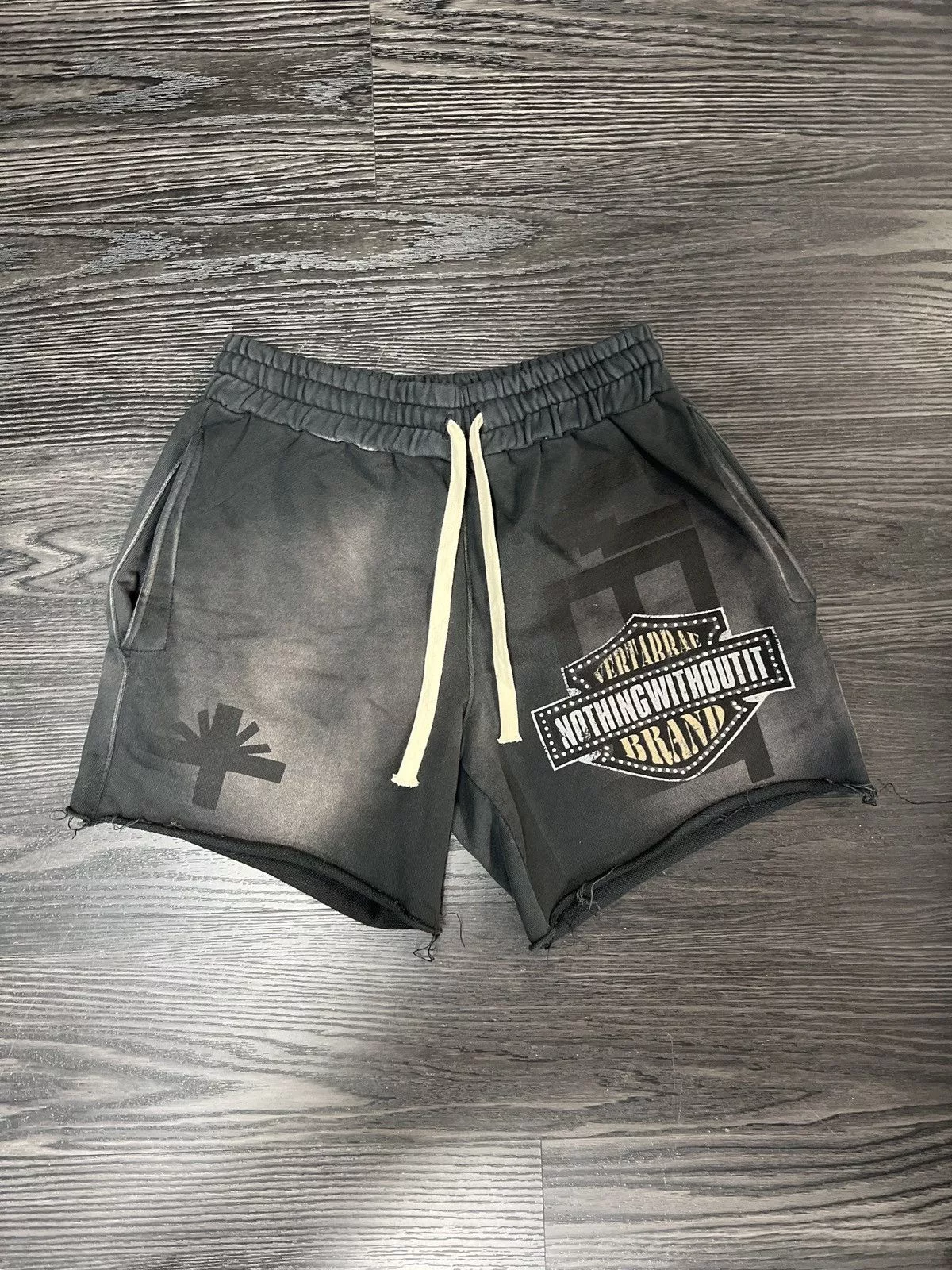 Vertabrae Shorts Vertabrae Double Emblem Black Shorts