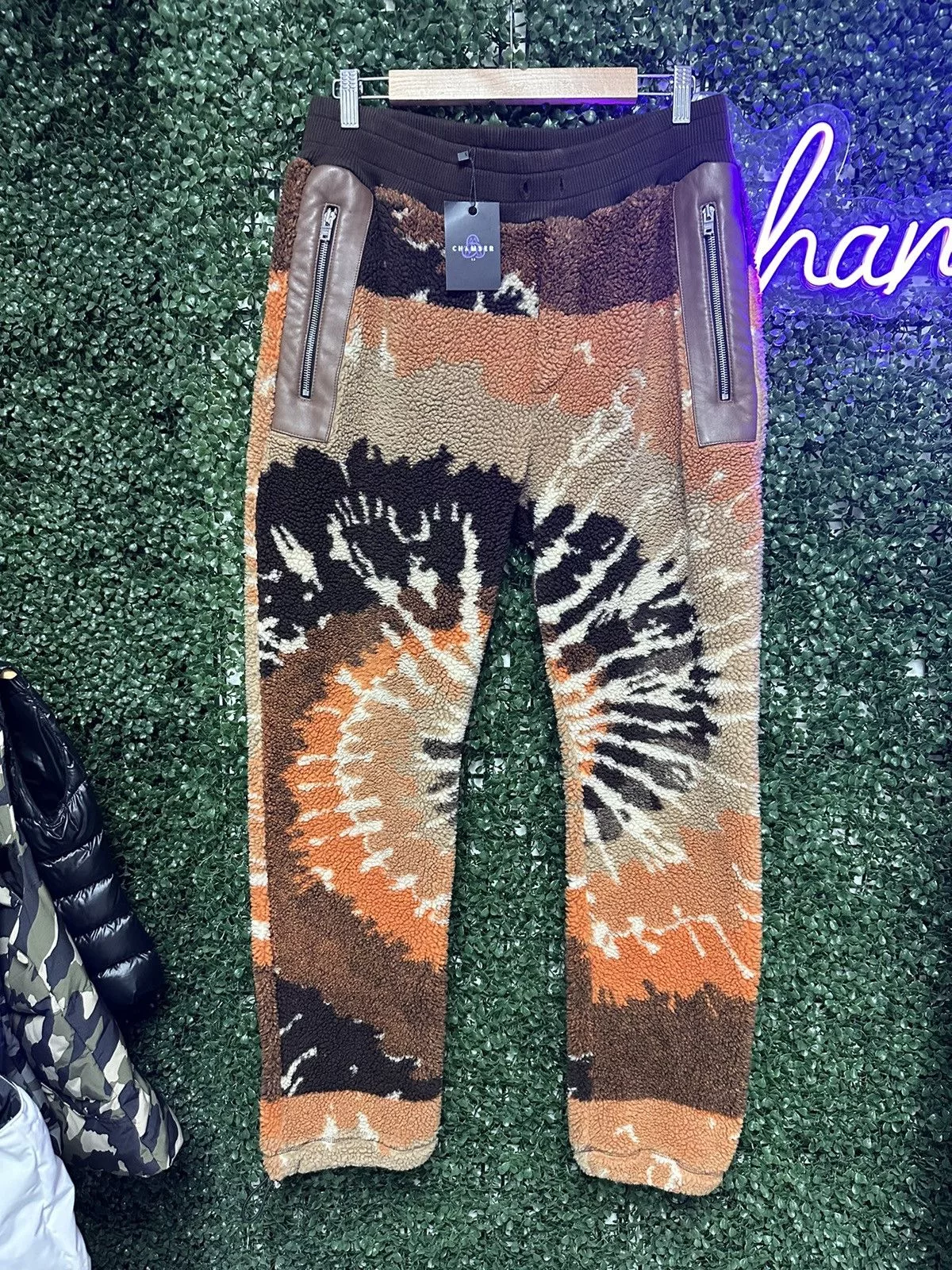 Amiri Sweatpants Joggers Amiri Fleece Jogging Pants Orange