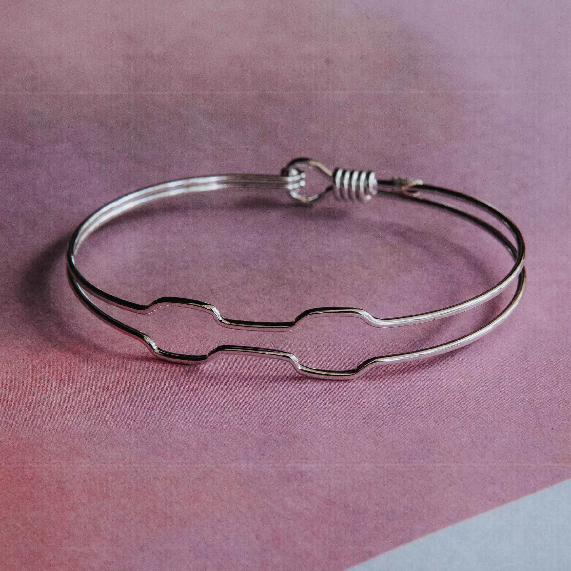Full Circle Geometric Love knot