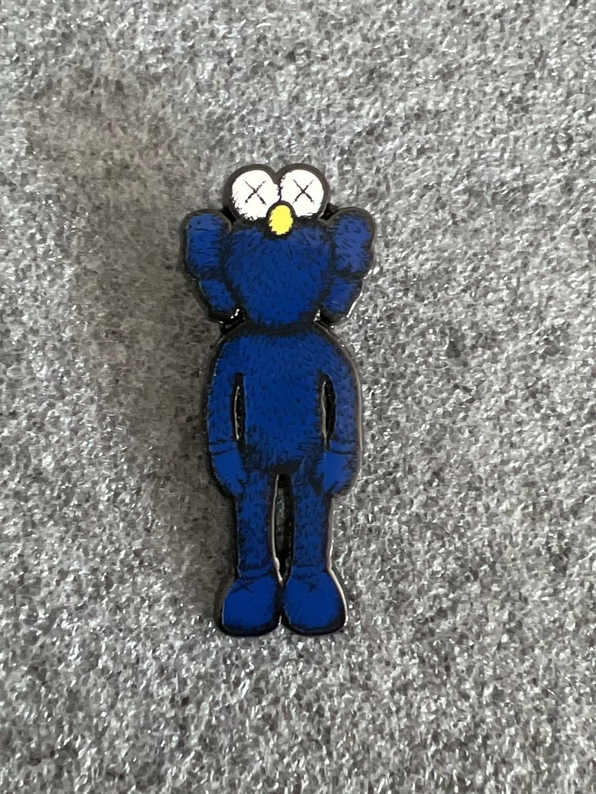 Kaws Miscellaneous Kaws Blue BFF 2” Enamel Pin