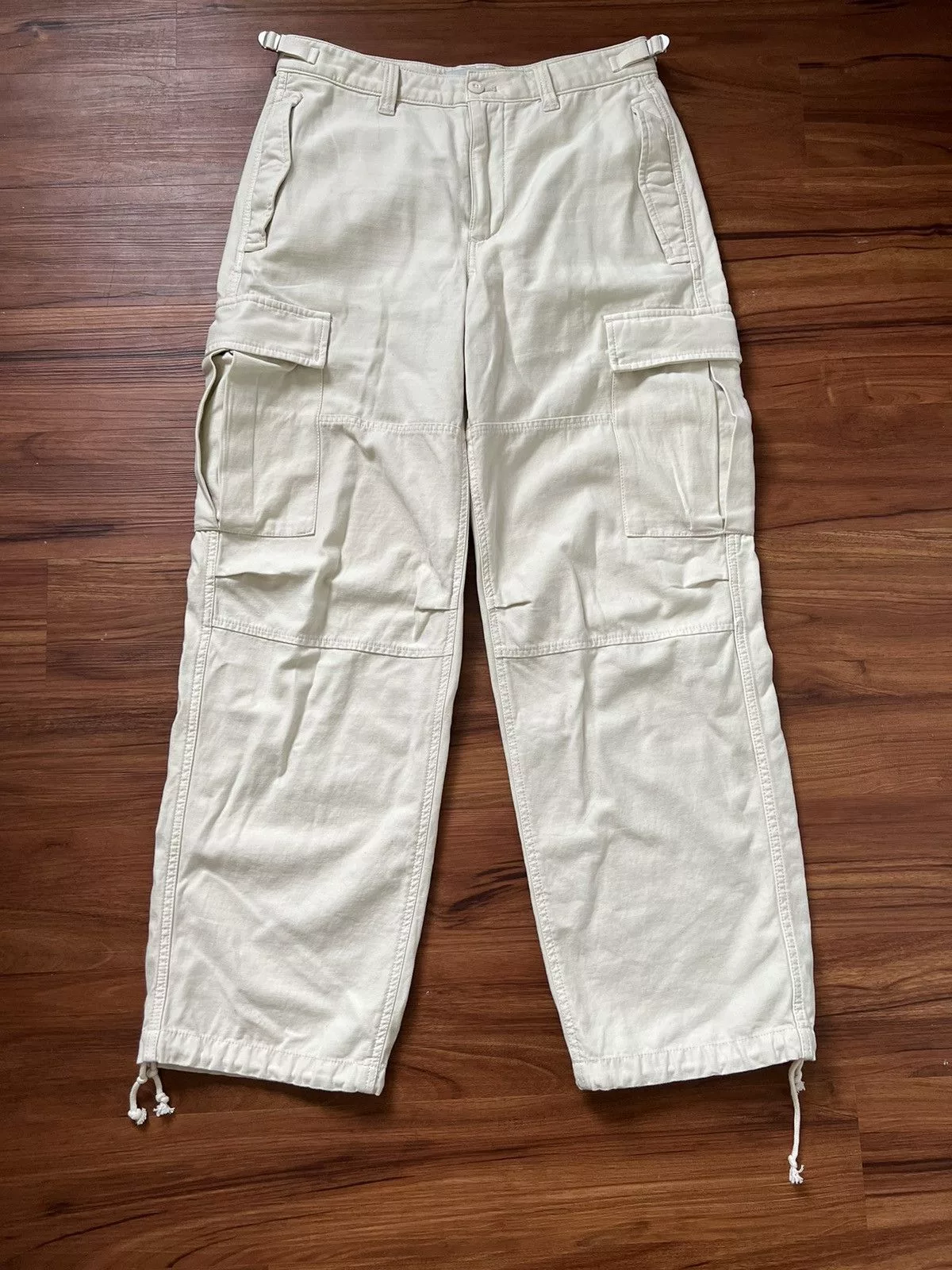 TNA Sweatpants Joggers TNA Aritzia Squad Parachute Pants White