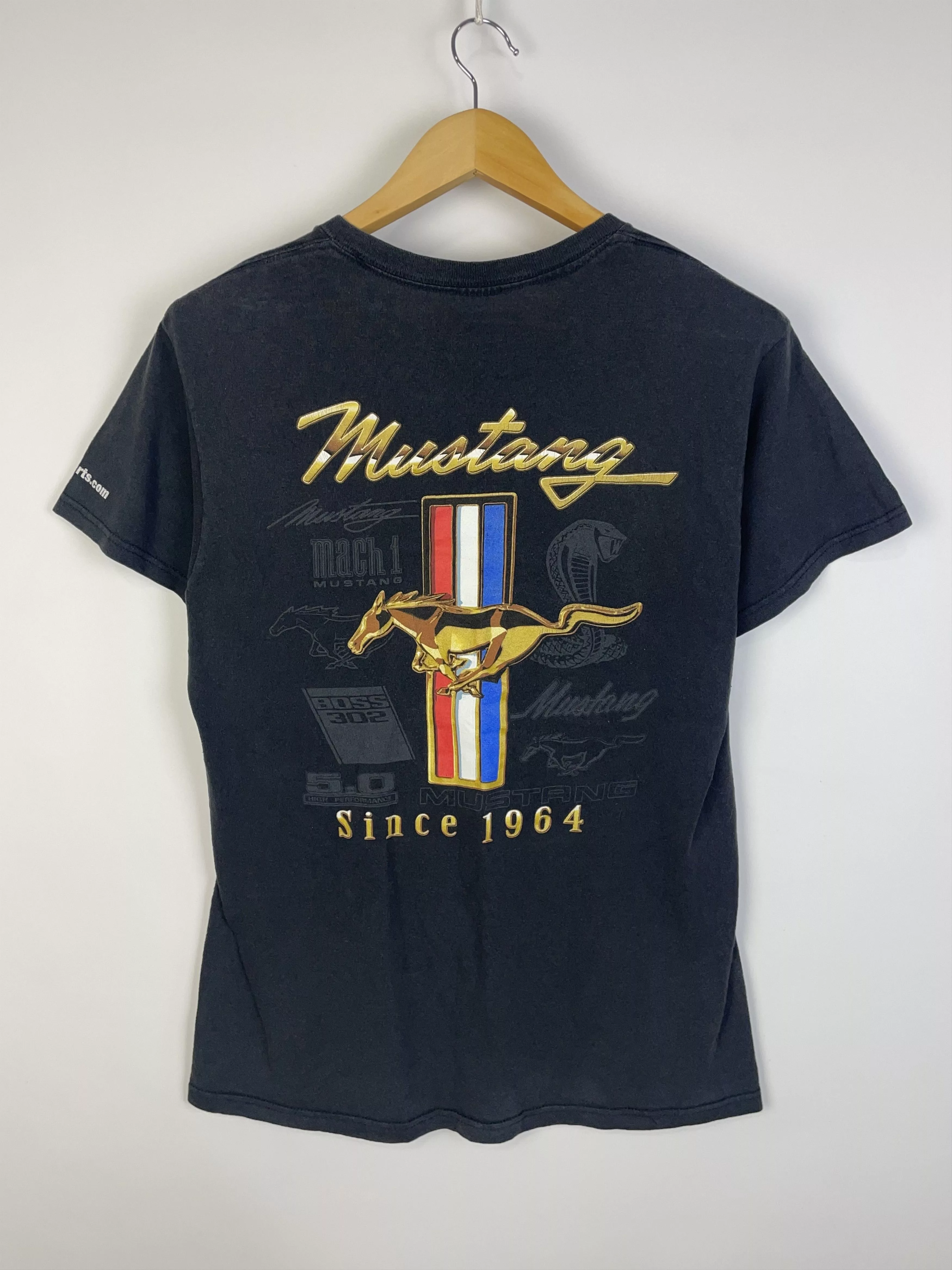 Delta Short Sleeve T Shirts Delta × Mustang × Vintage Mustang Vintage T-Shirt 1990s Graphic Tee Car Racing Black