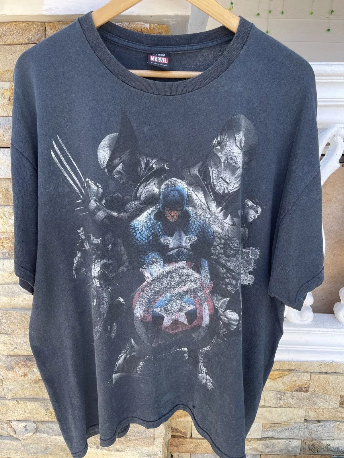 Mad Engine Short Sleeve T Shirts Mad Engine × Marvel Comics × Vintage Last Drop🔥Vintage Y2K Marvel Captain America Thrashed Tee Black