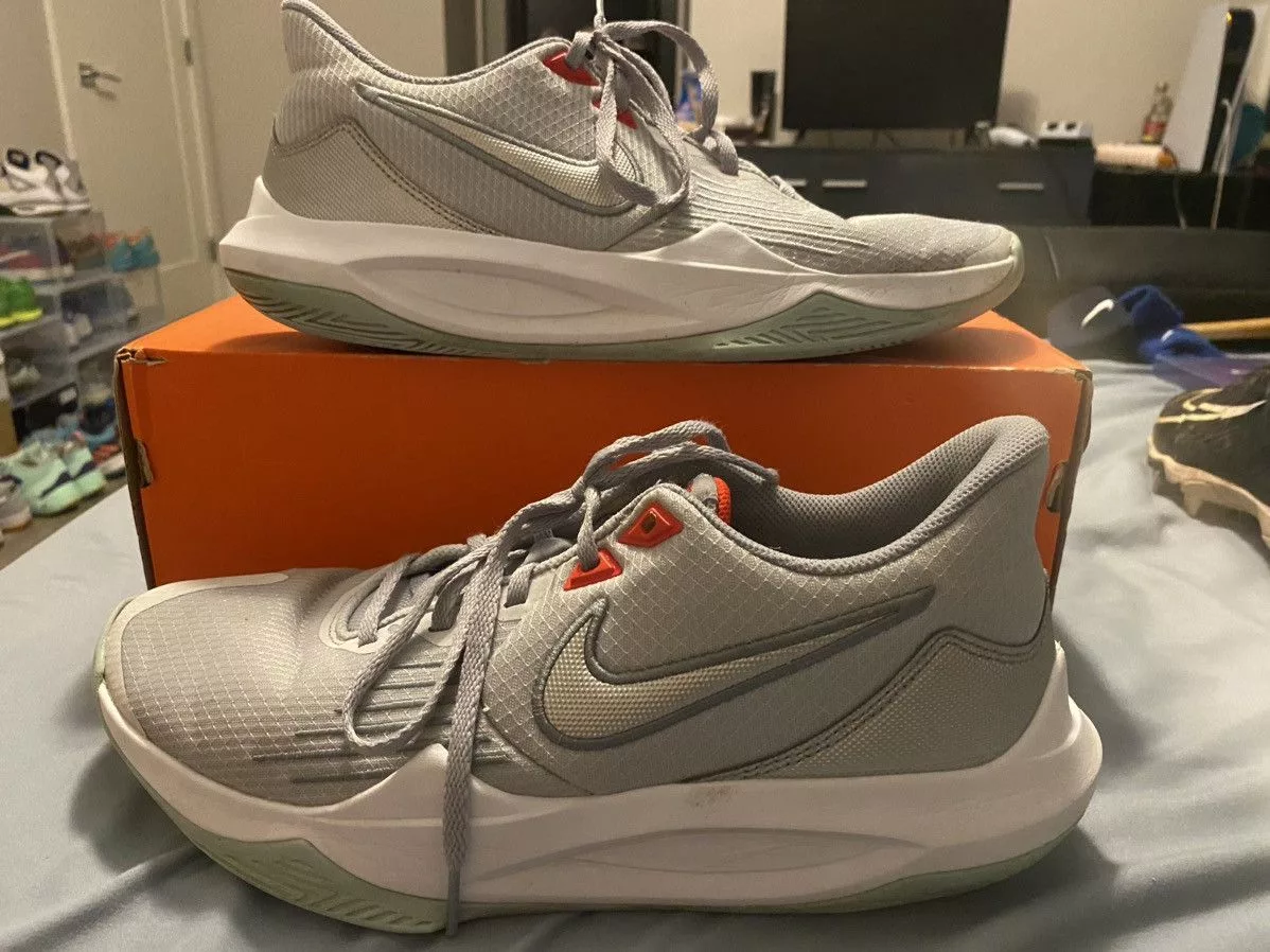 Nike Low Top Sneakers Nike precision IV Gray